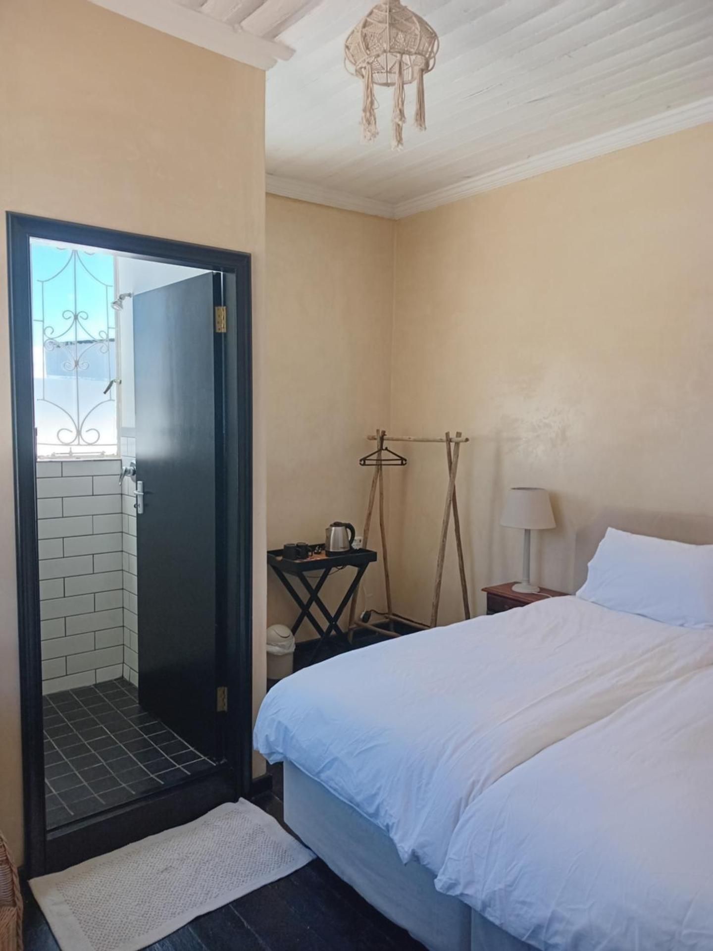 Double or Twin Room with Mountain View