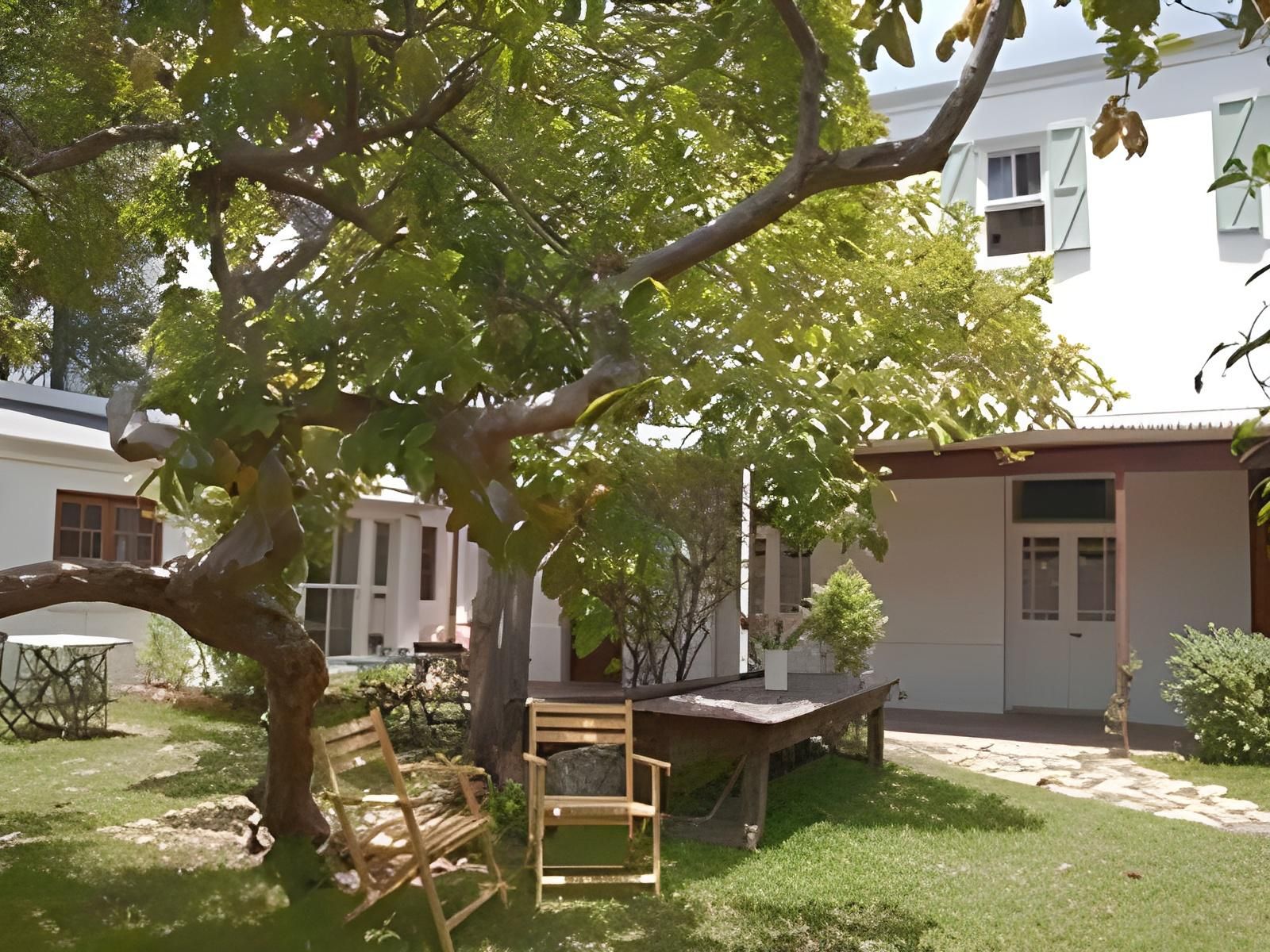 La Grenadine Petit Hotel