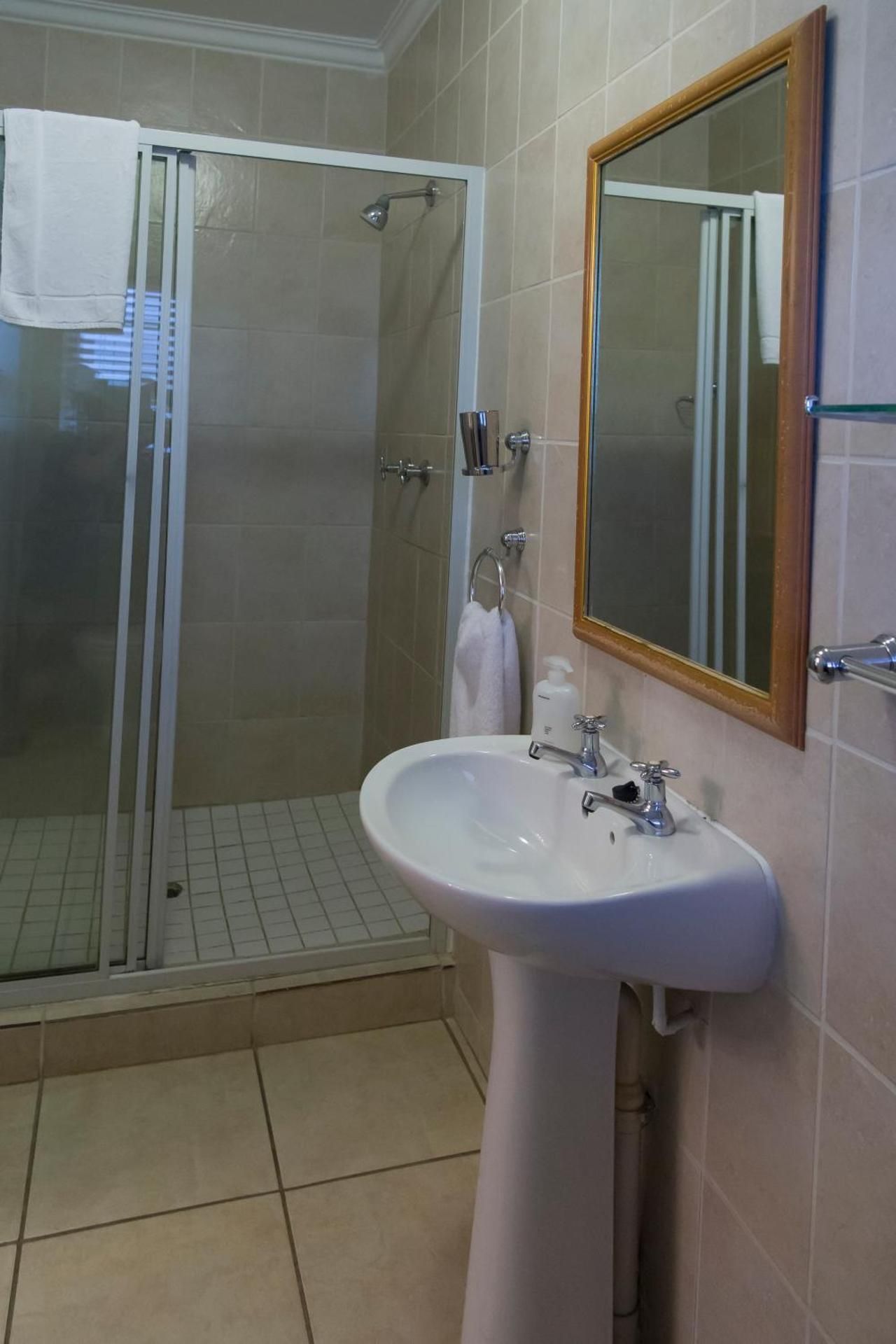 Double Room with Garden Access - Room 7