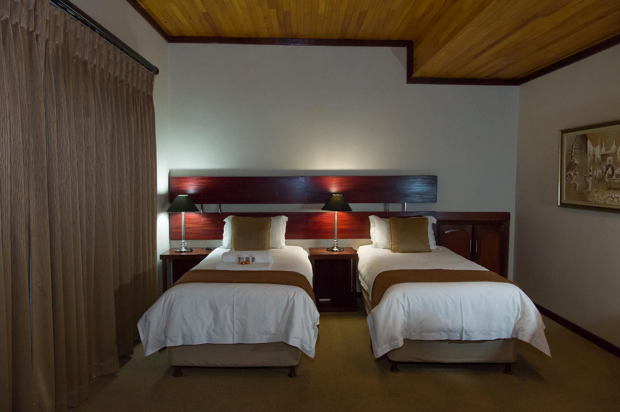 Twin Room Garden facing
