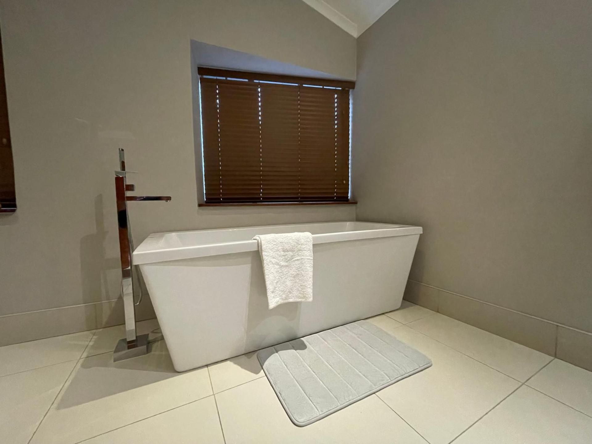 Deluxe Double Room with Bath