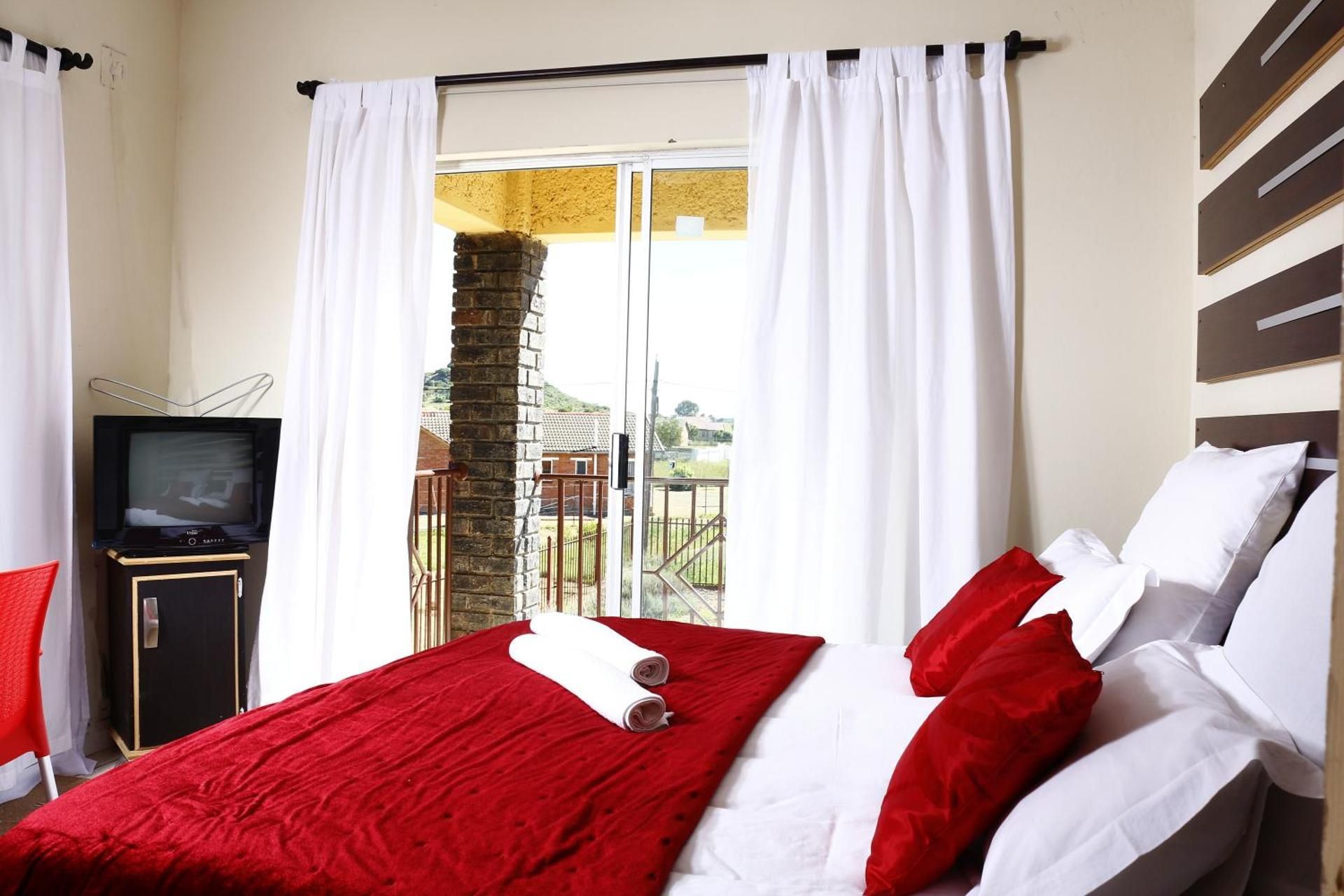 Double or Twin Room with Bathroom