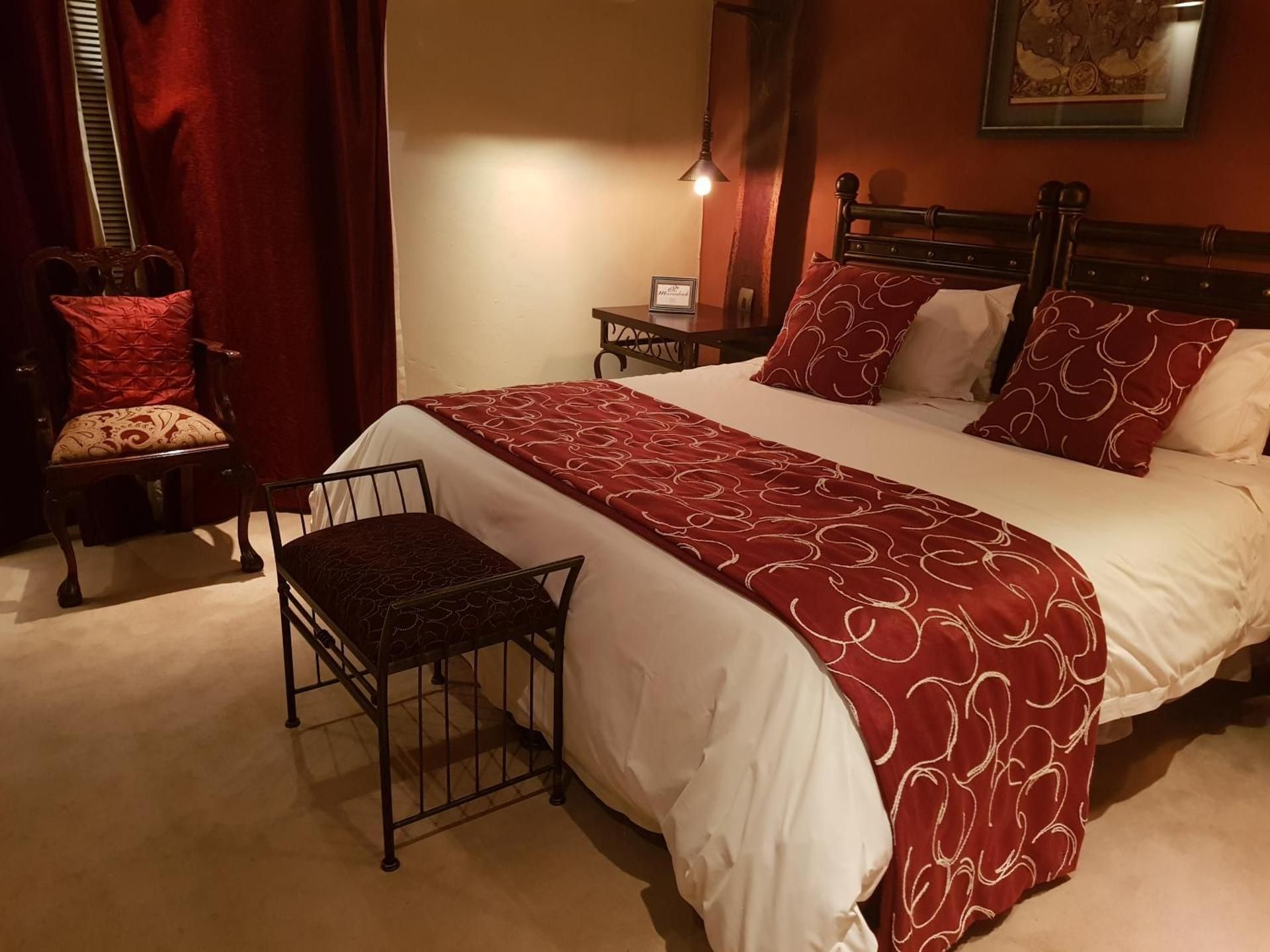 Deluxe King Room 7