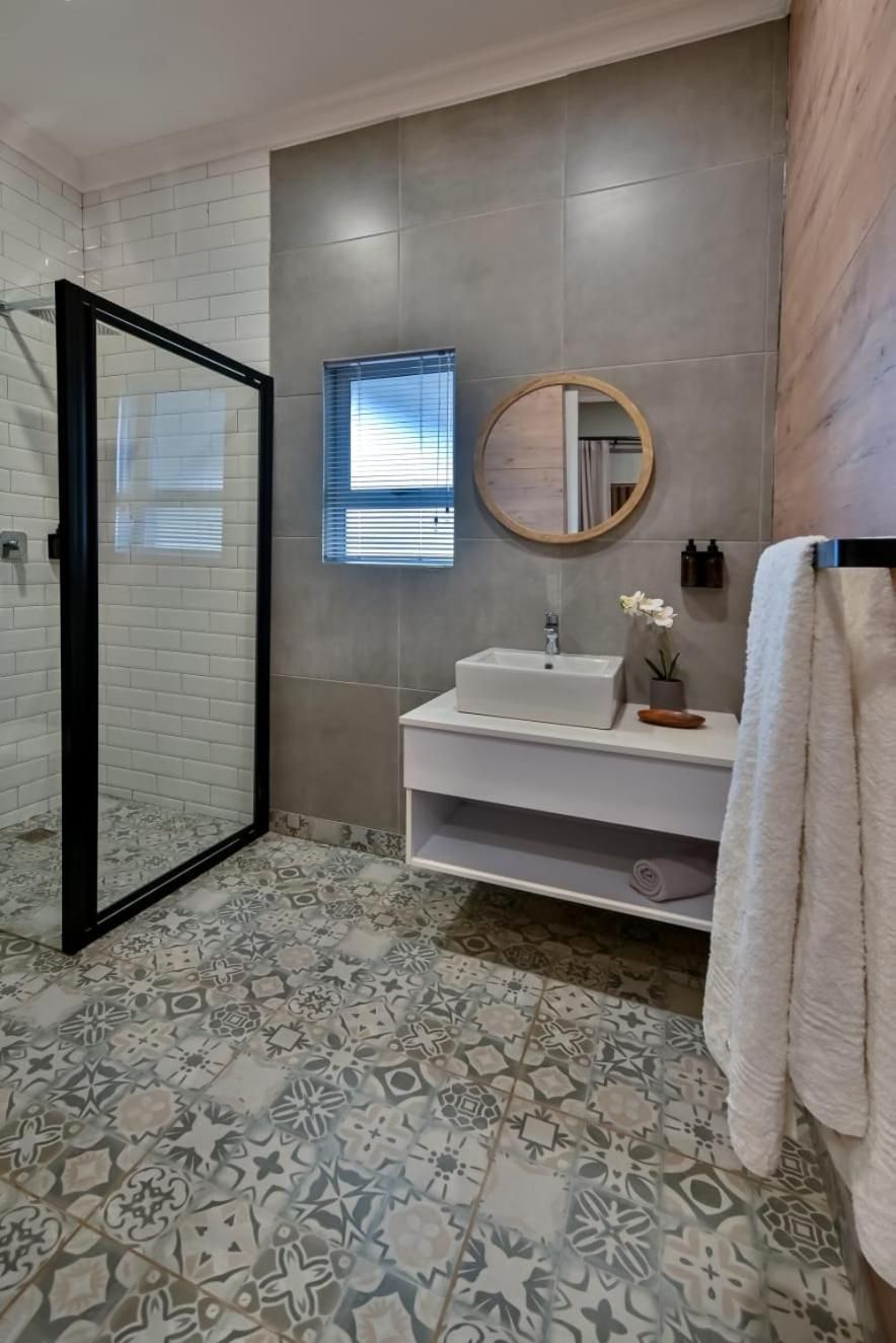 Superior King Suite