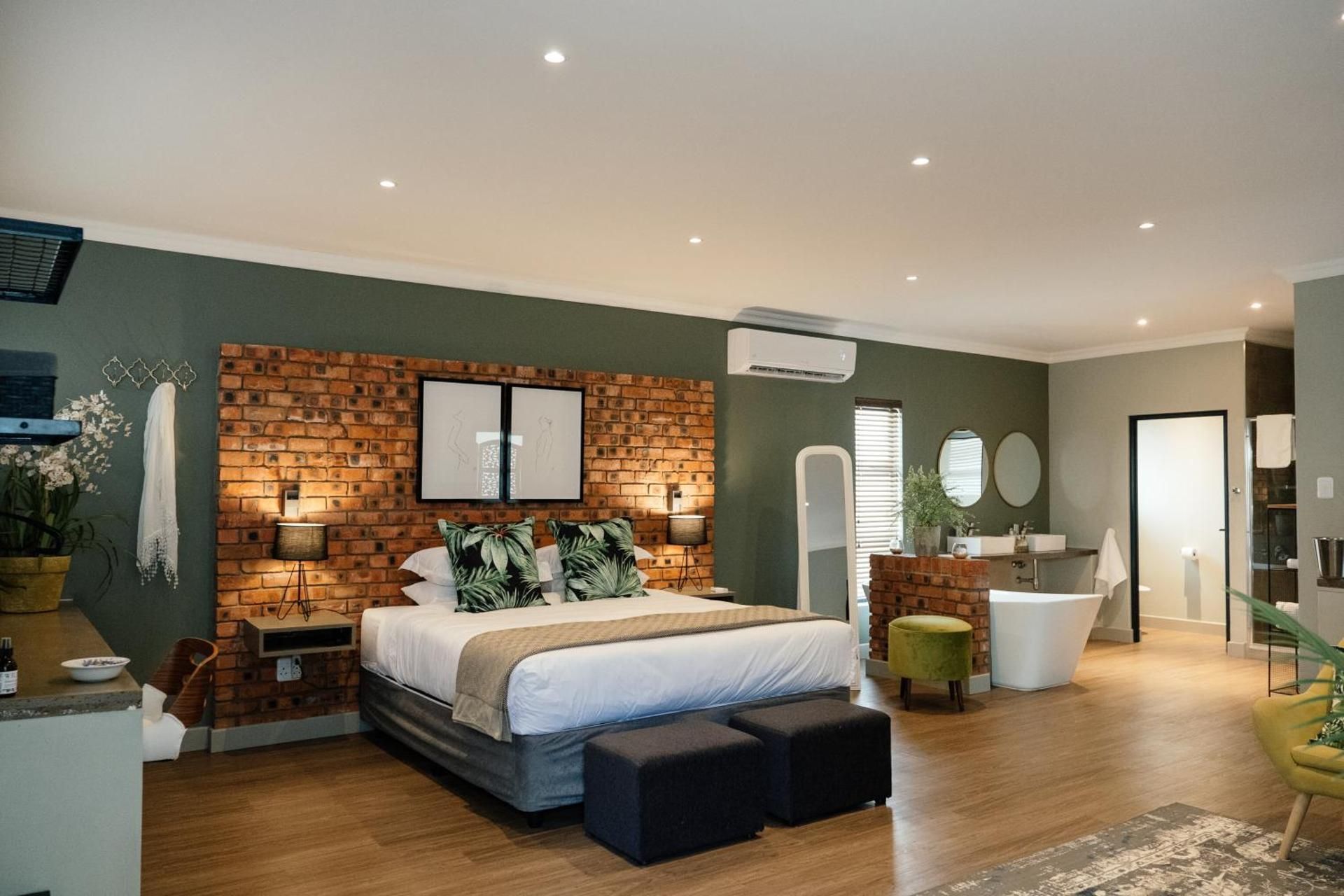 Superior Double or Twin Room with Terrace