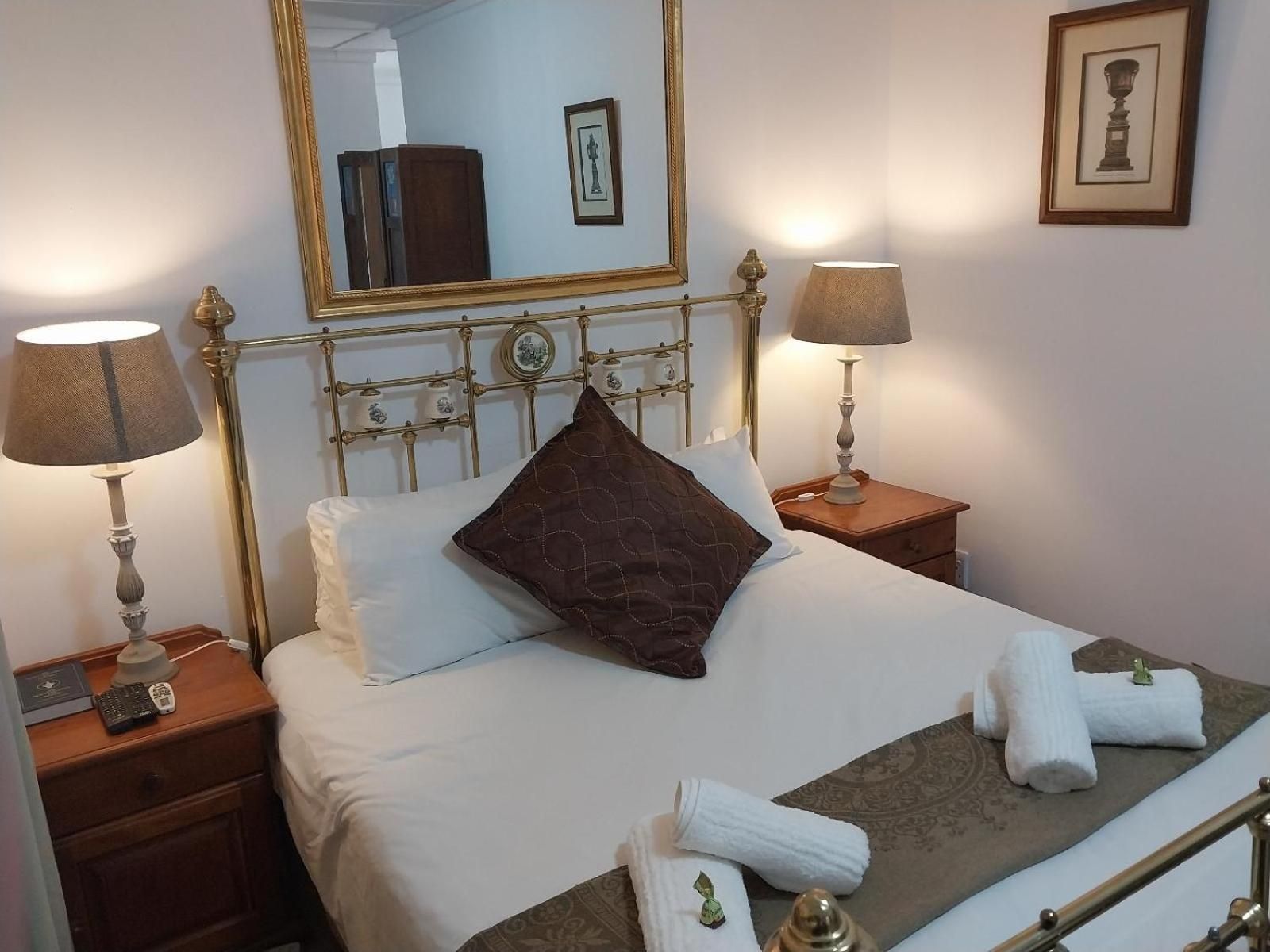 Luxury Queen Room