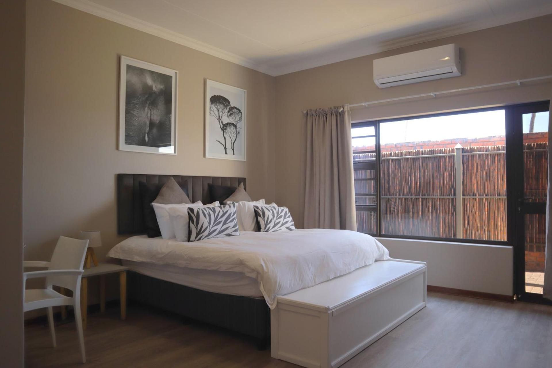 Luxury King Room