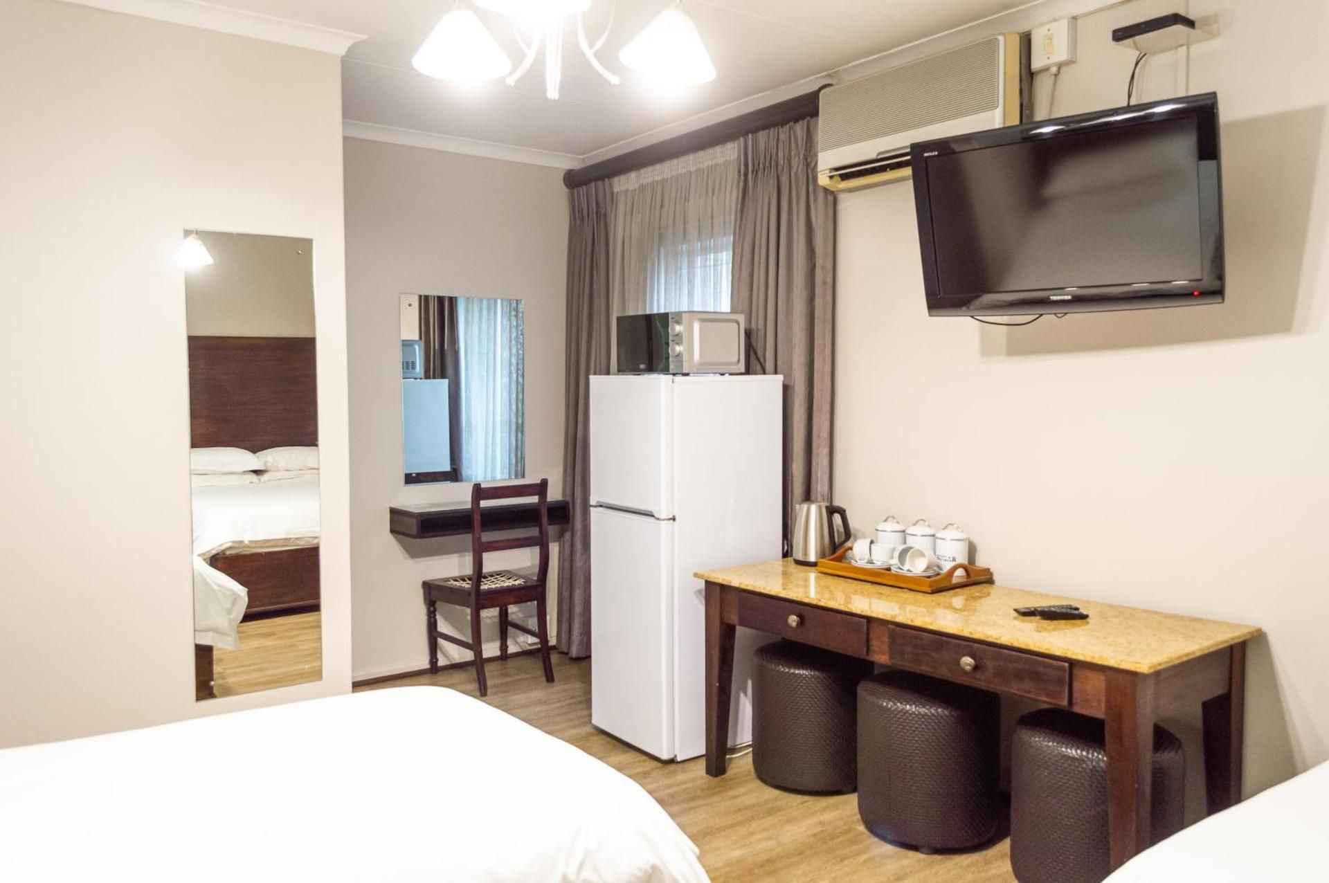 Economy Family Room