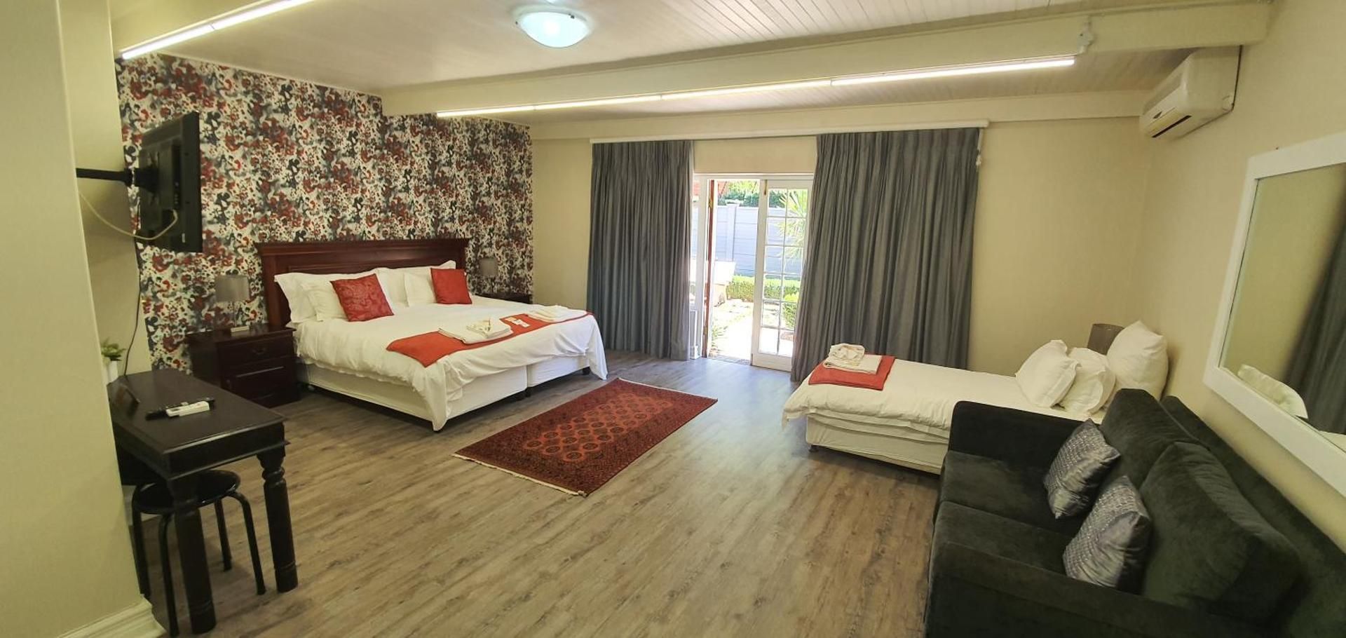 Triple Room with Bathroom