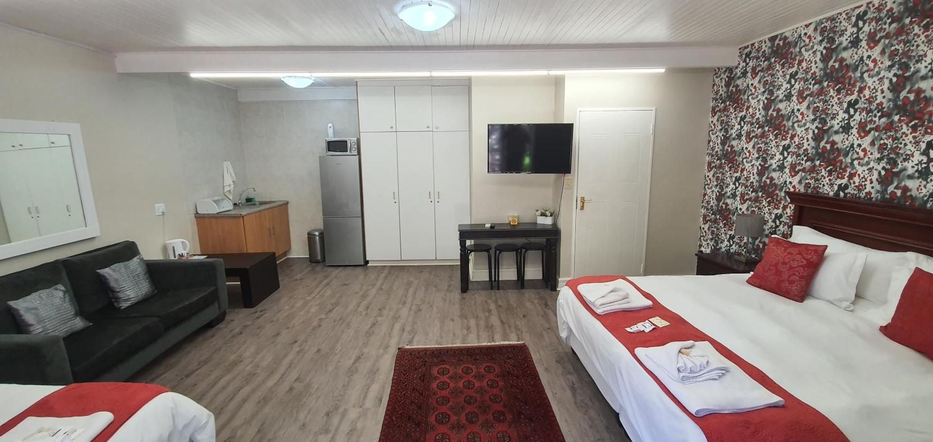 Triple Room with Bathroom