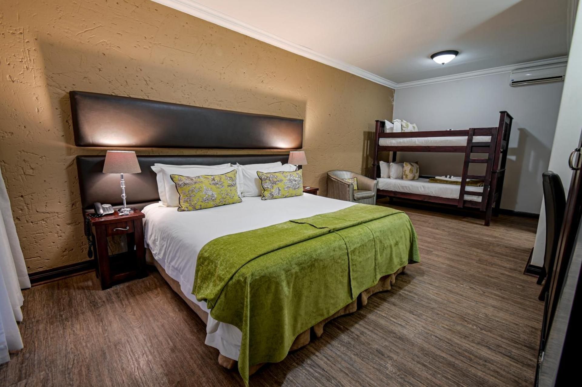 Villa Bali Boutique Hotel Superior Room with open plan bathroom