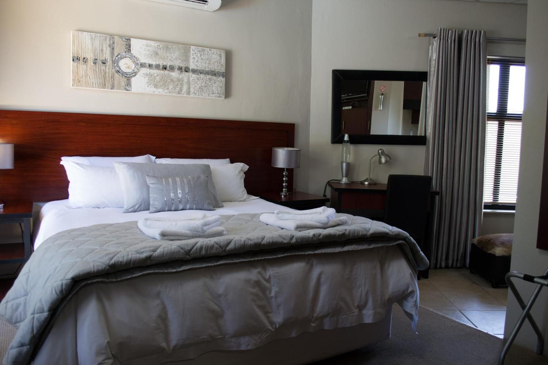 Suite with Pool View