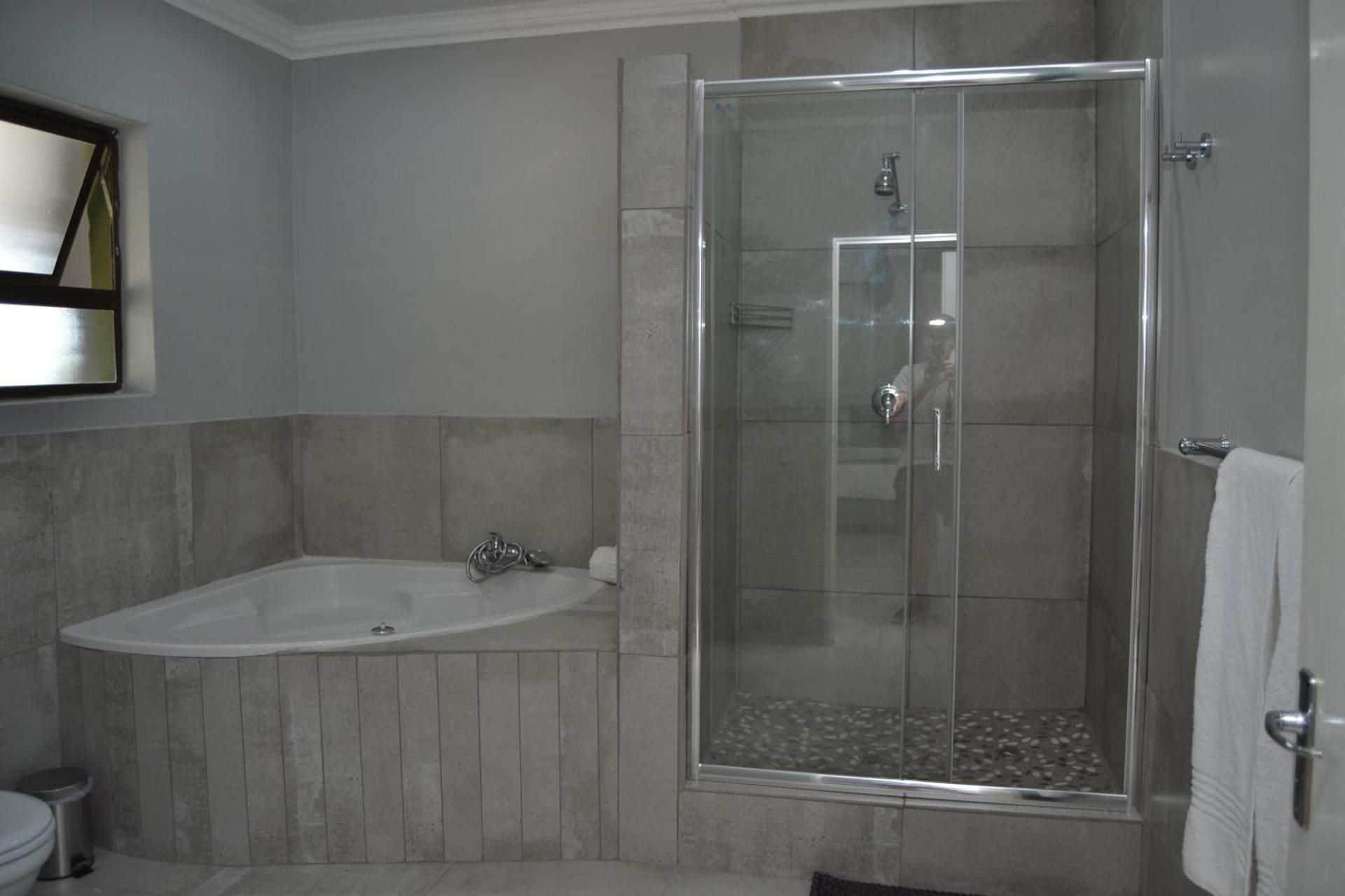 Large Twin Room