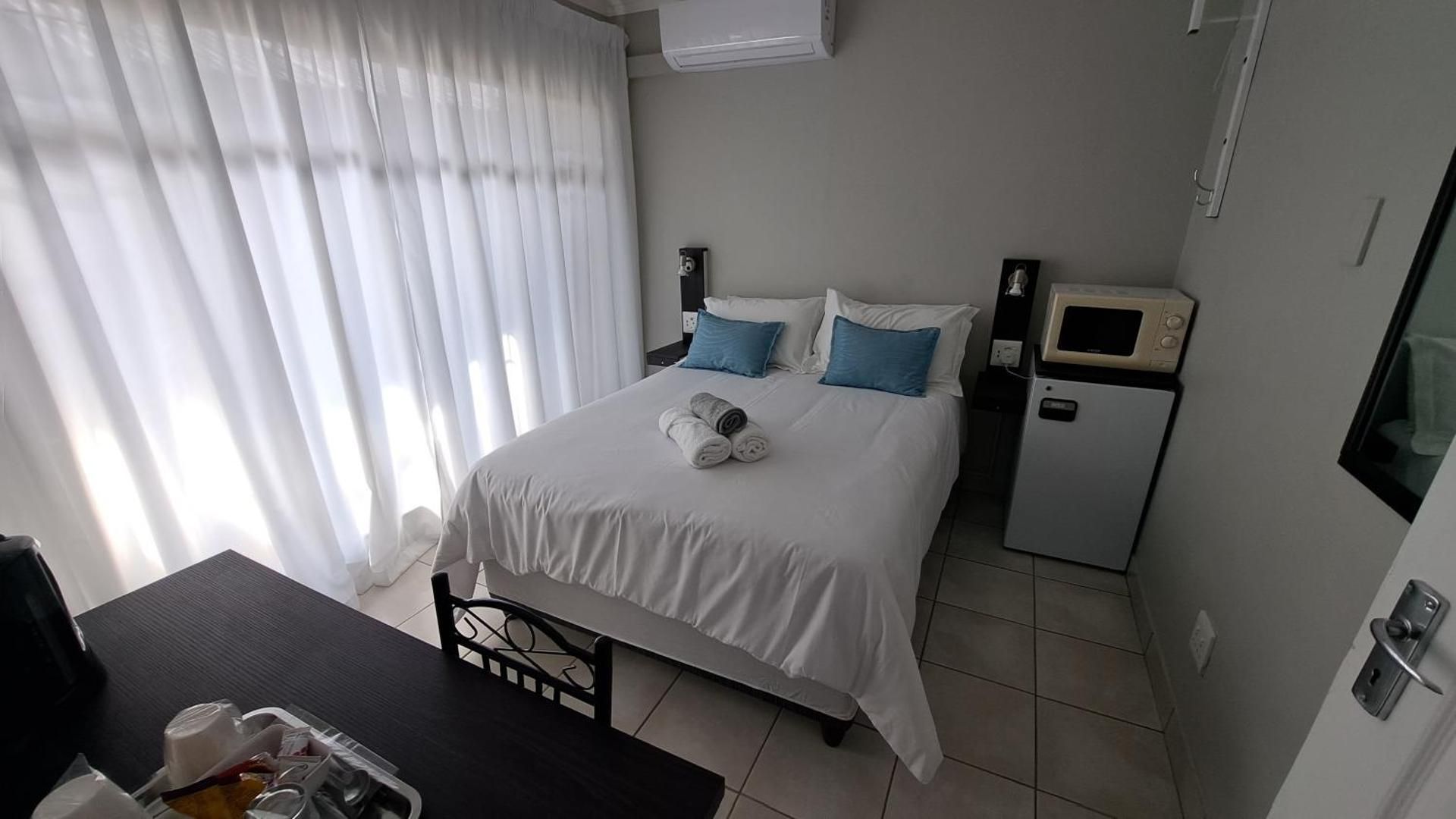 Double Room with Private Bathroom