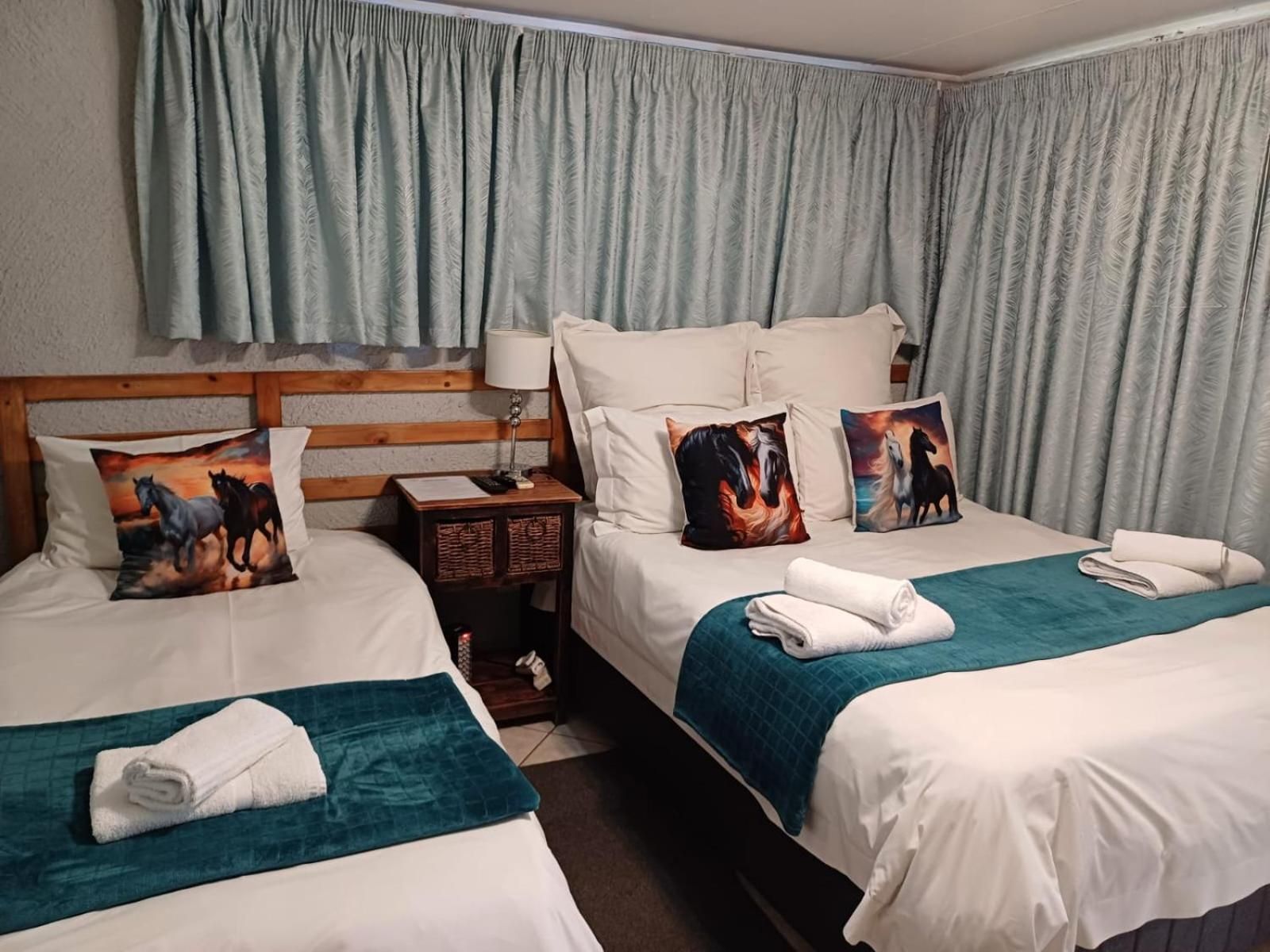 Standard Queen Room