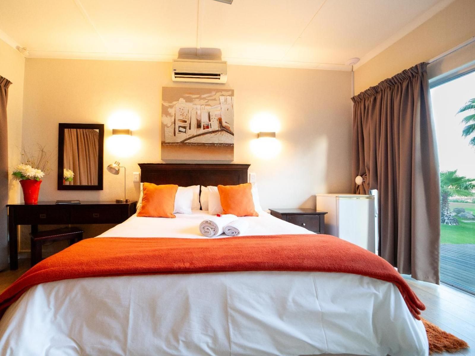 Luxury Queen Room
