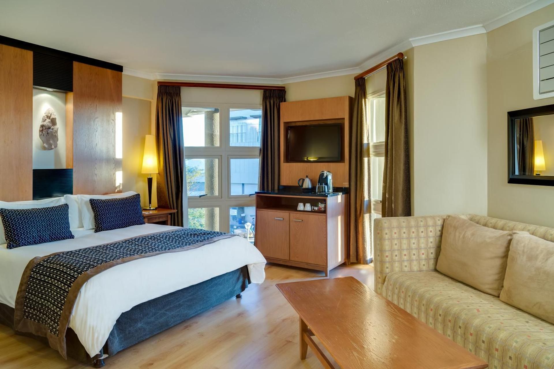 Standard Queen Rooms