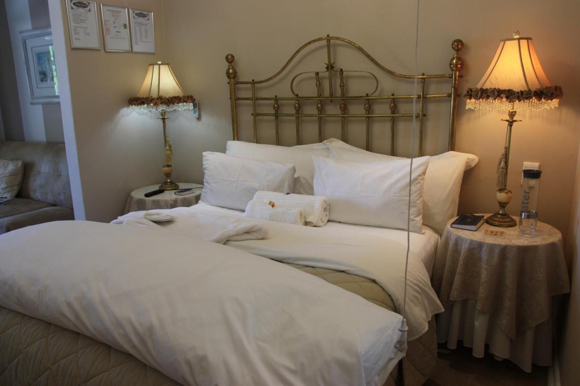 Honeymoon Suite B