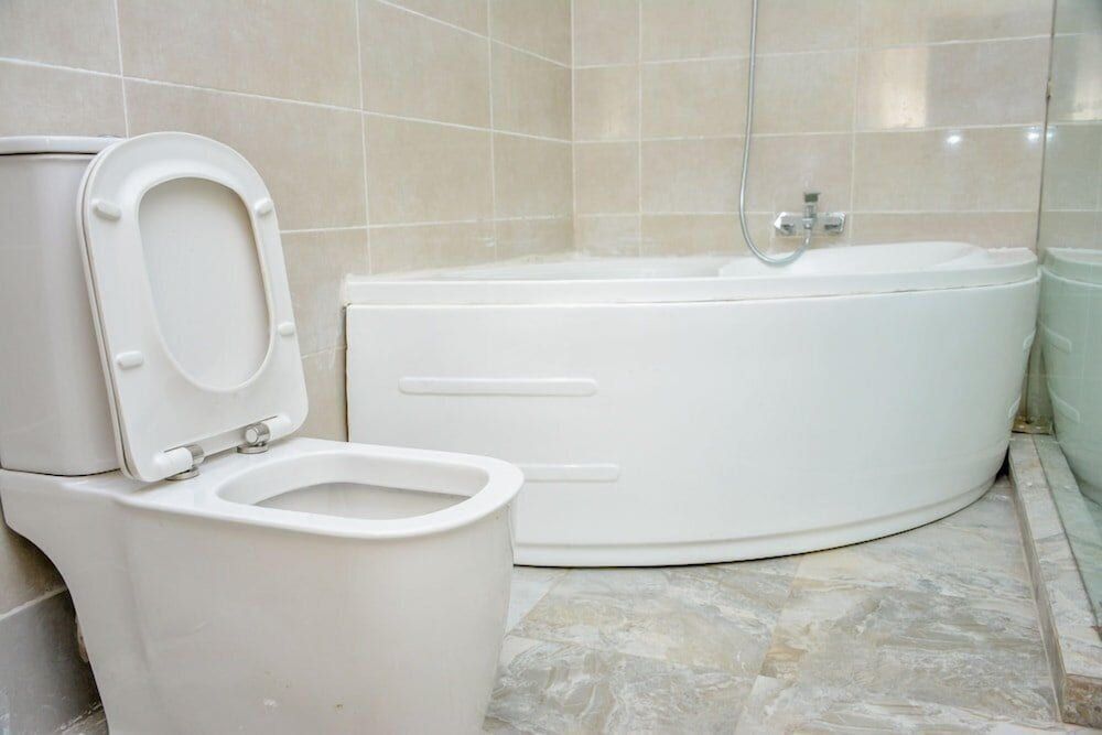 Kim Royal Hotel and Suites Deluxe Room, City View 4