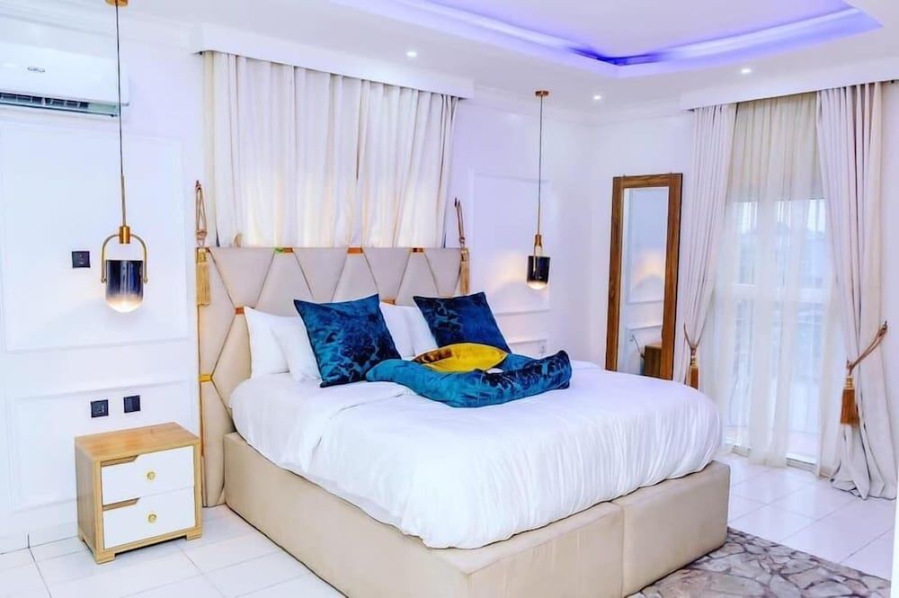 MG WAY HOTEL Classic Room, City View 2