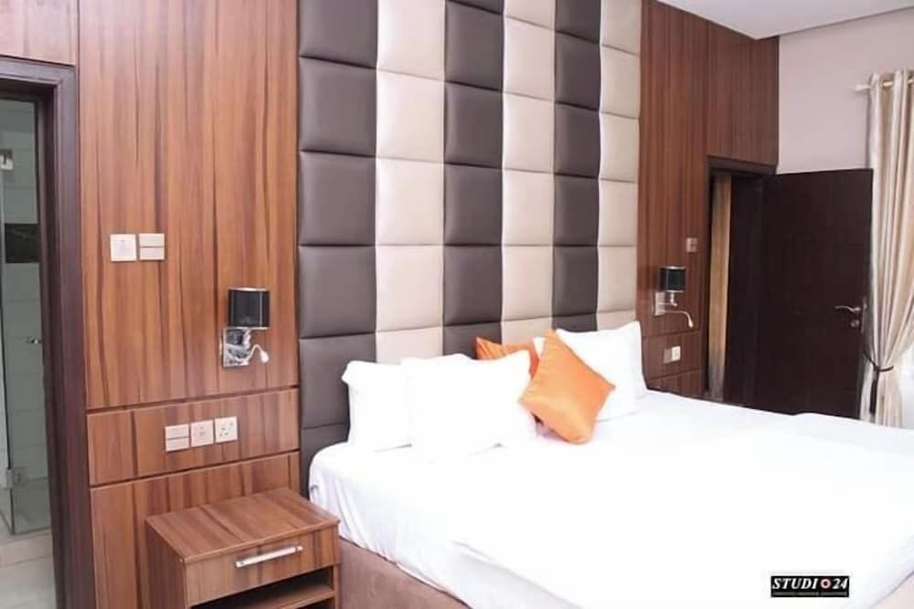 MG WAY HOTEL Deluxe Room, City View 3