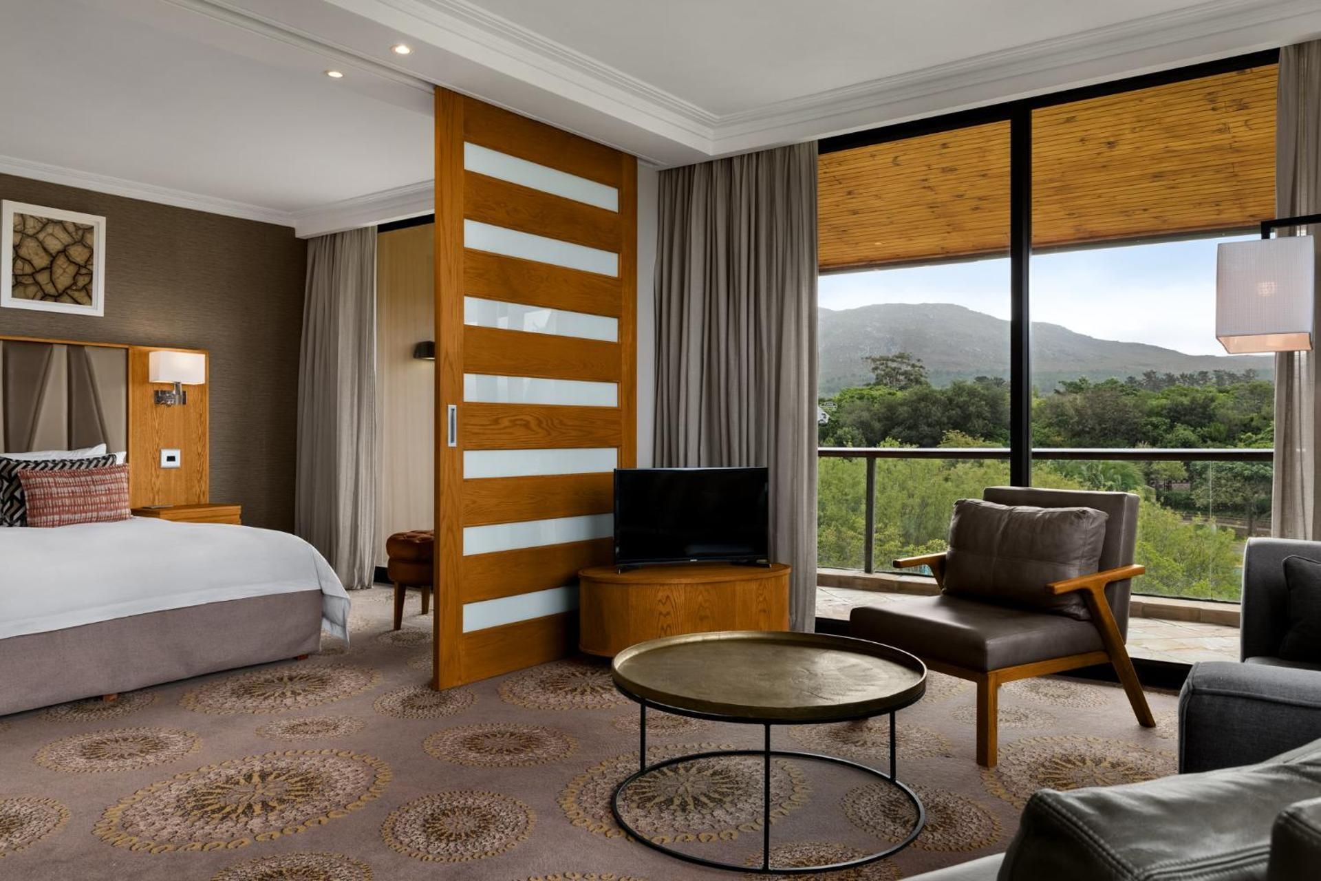 Deluxe King Suite with Garden View