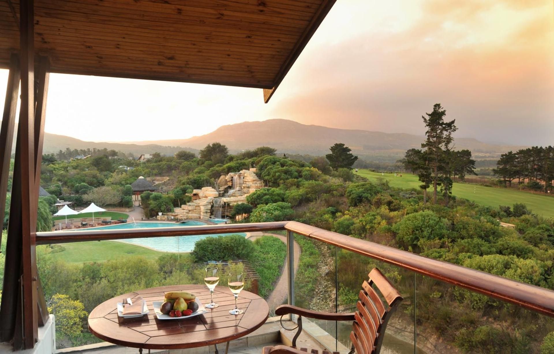 Deluxe King Suite with Garden View