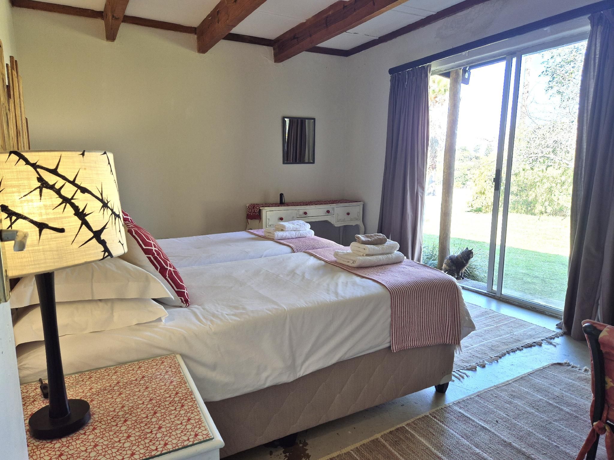 KatiKati Eco Lodge Room for 10 People 3