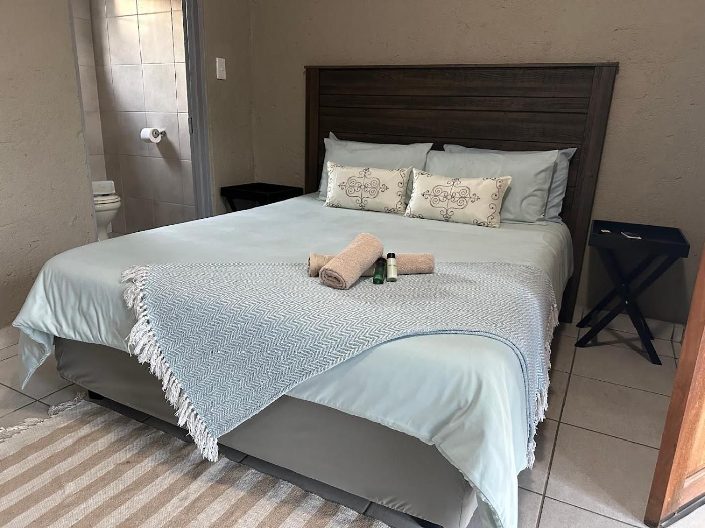 Double Room with Private Bathroom