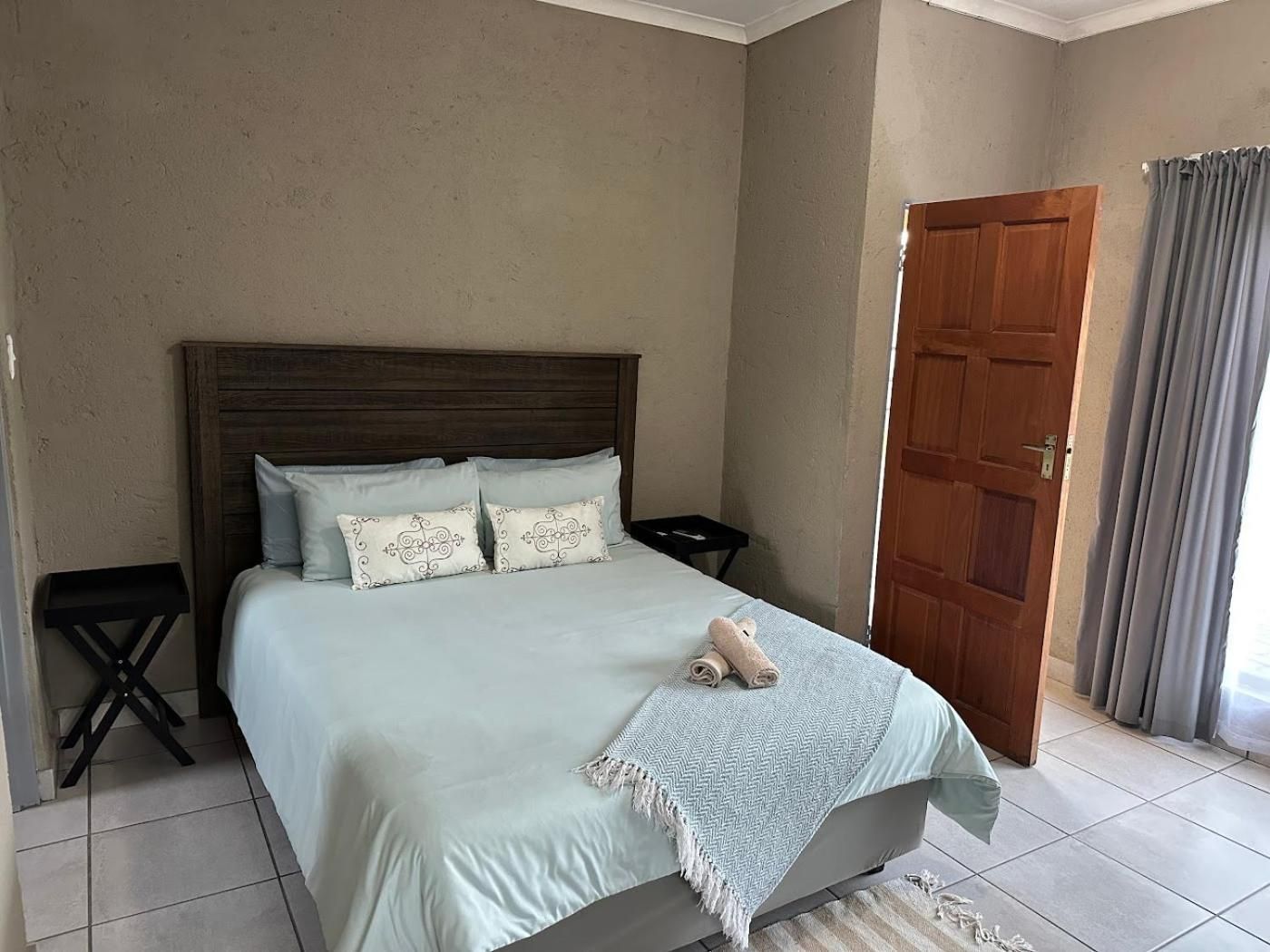 Double Room with Private Bathroom
