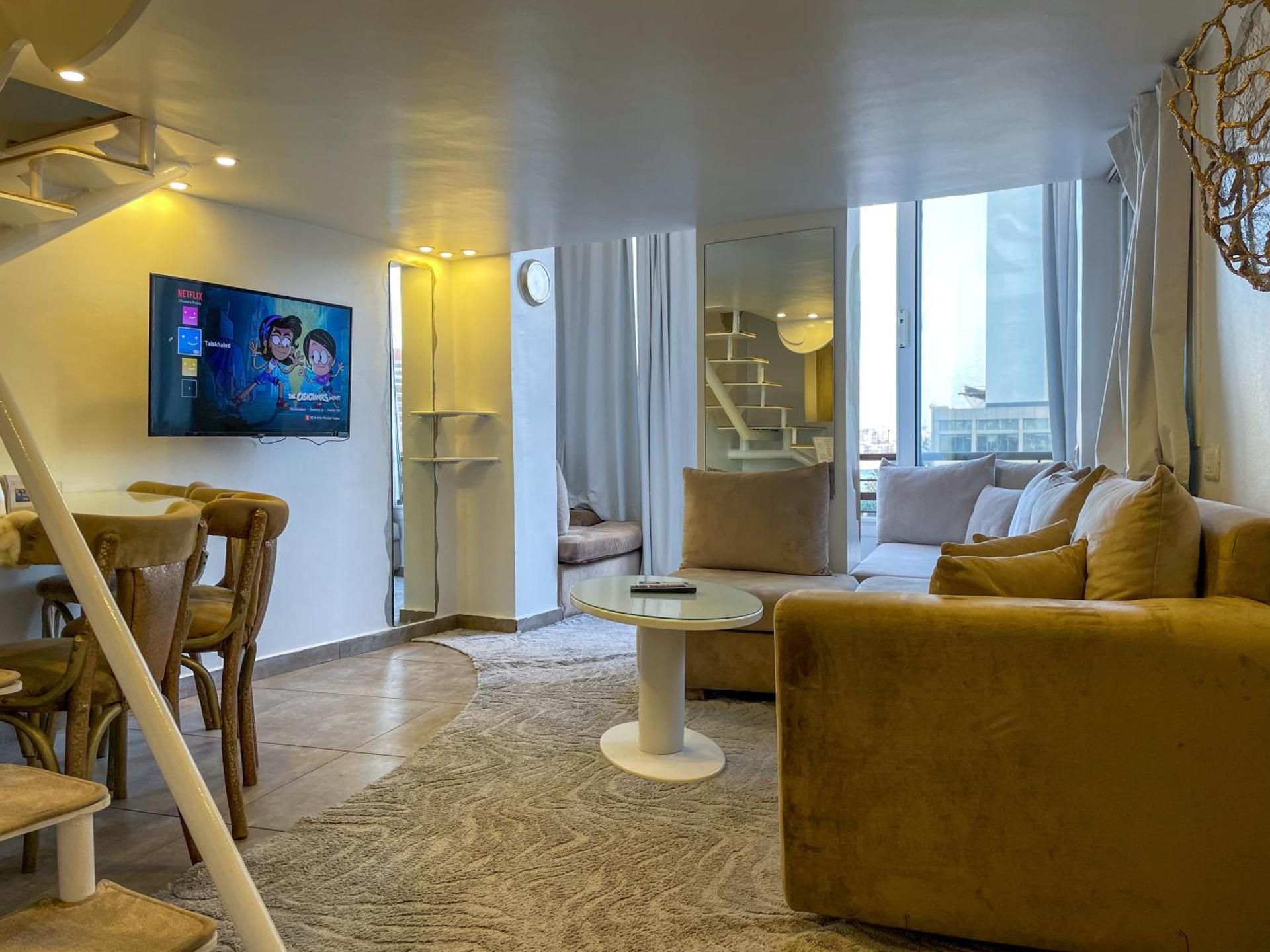 One-Bedroom Apartment N301