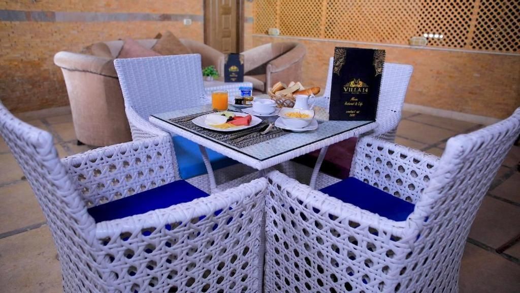فيلات Qrm Travel علي المحور واركان بلازا الشيخ زايد و المهندسين