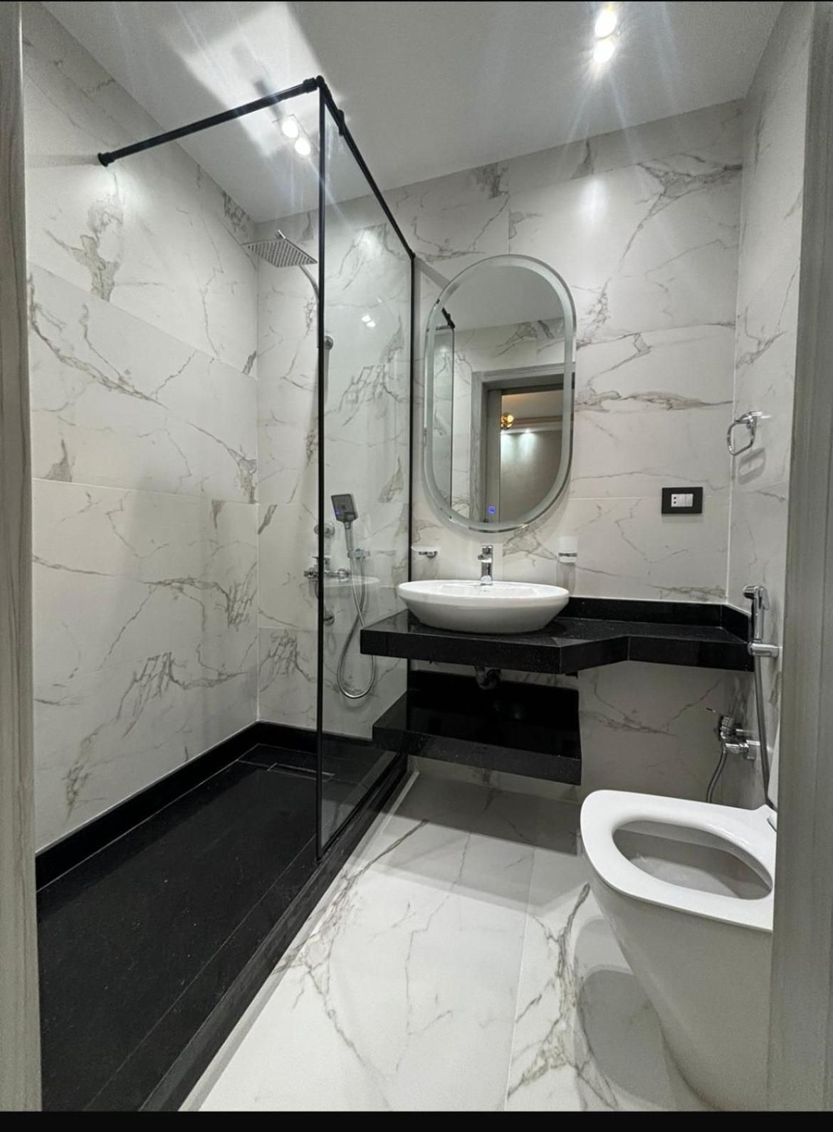 Three-Bedroom Deluxe Apartment