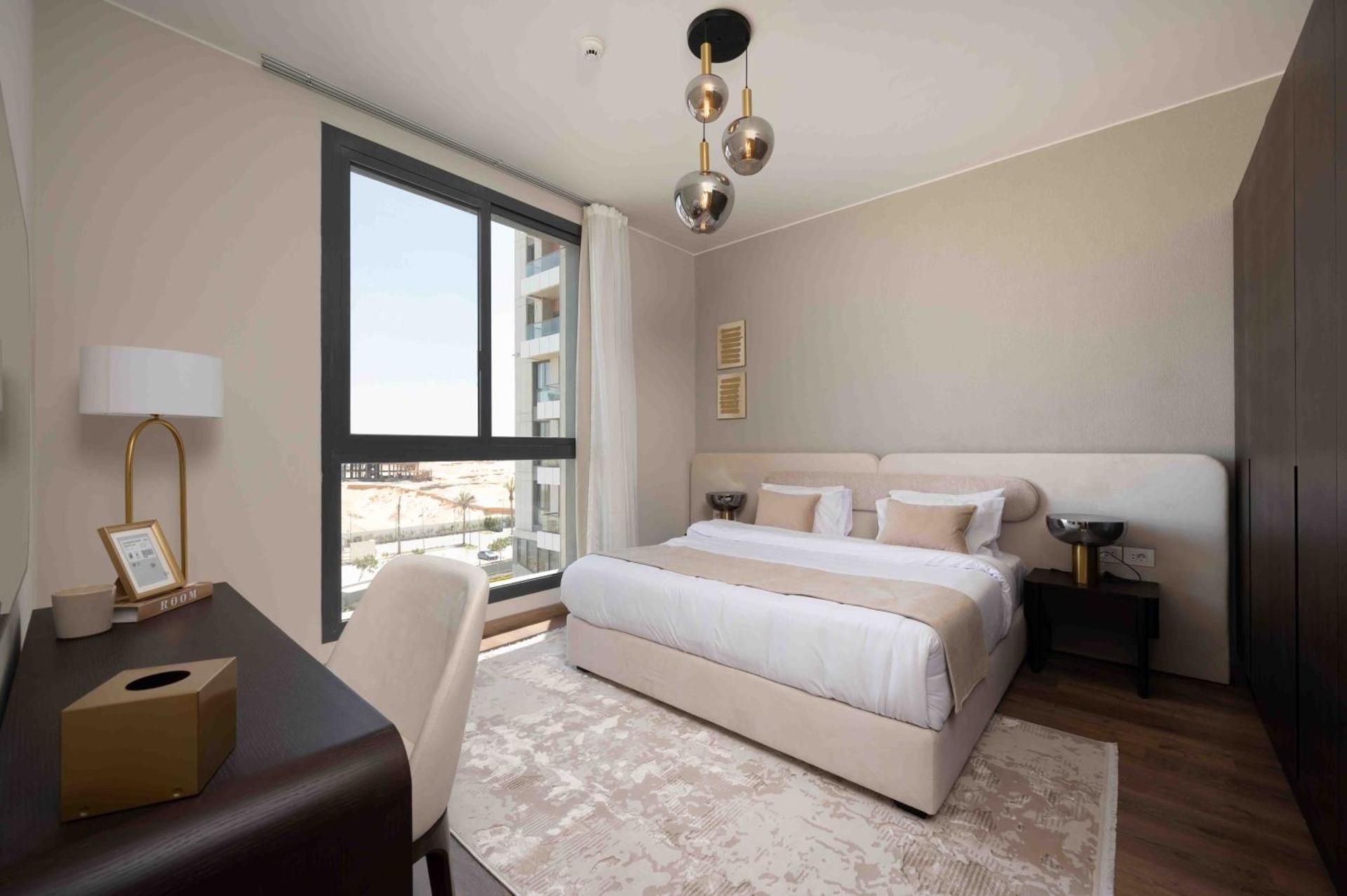 Four-Bedroom Apartment with Balcony 