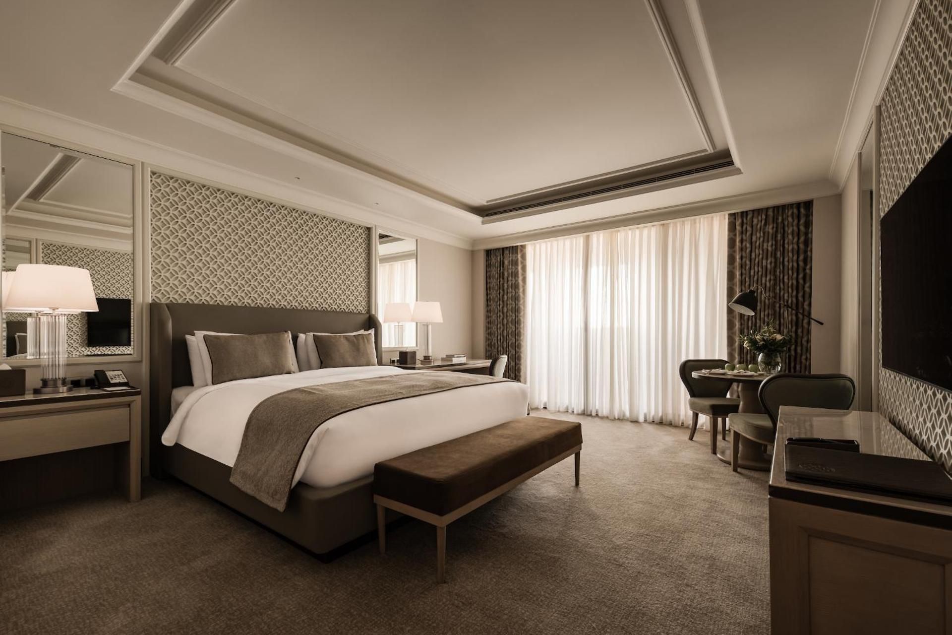 Executive Room Garden View King Bed