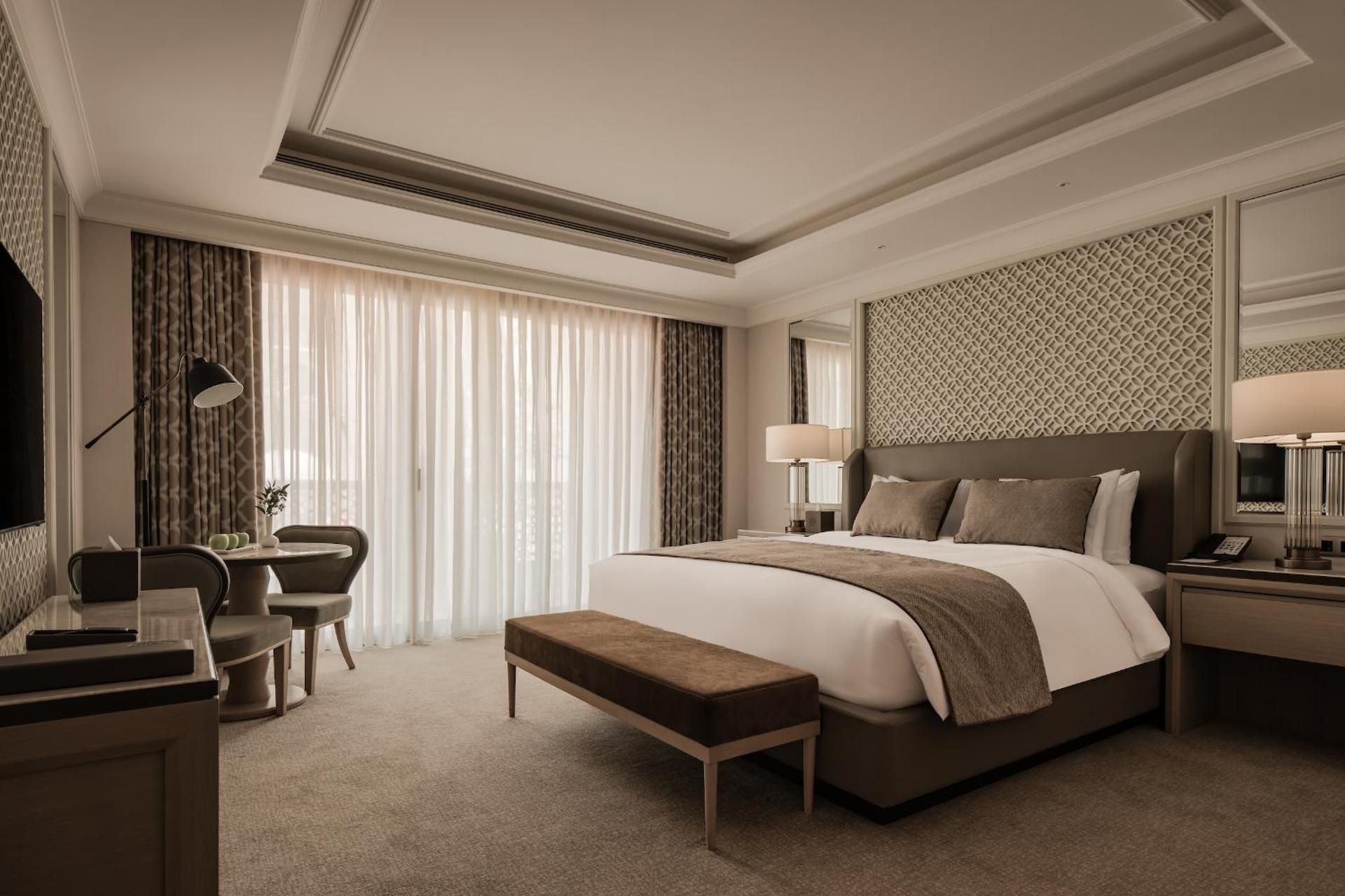 Ambassador Suite City View King Bed