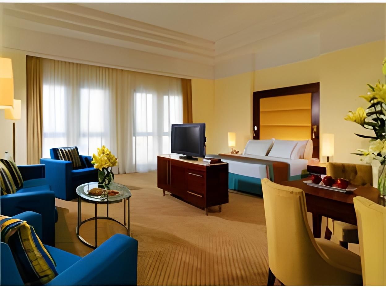 Deluxe Suite with Breakfast