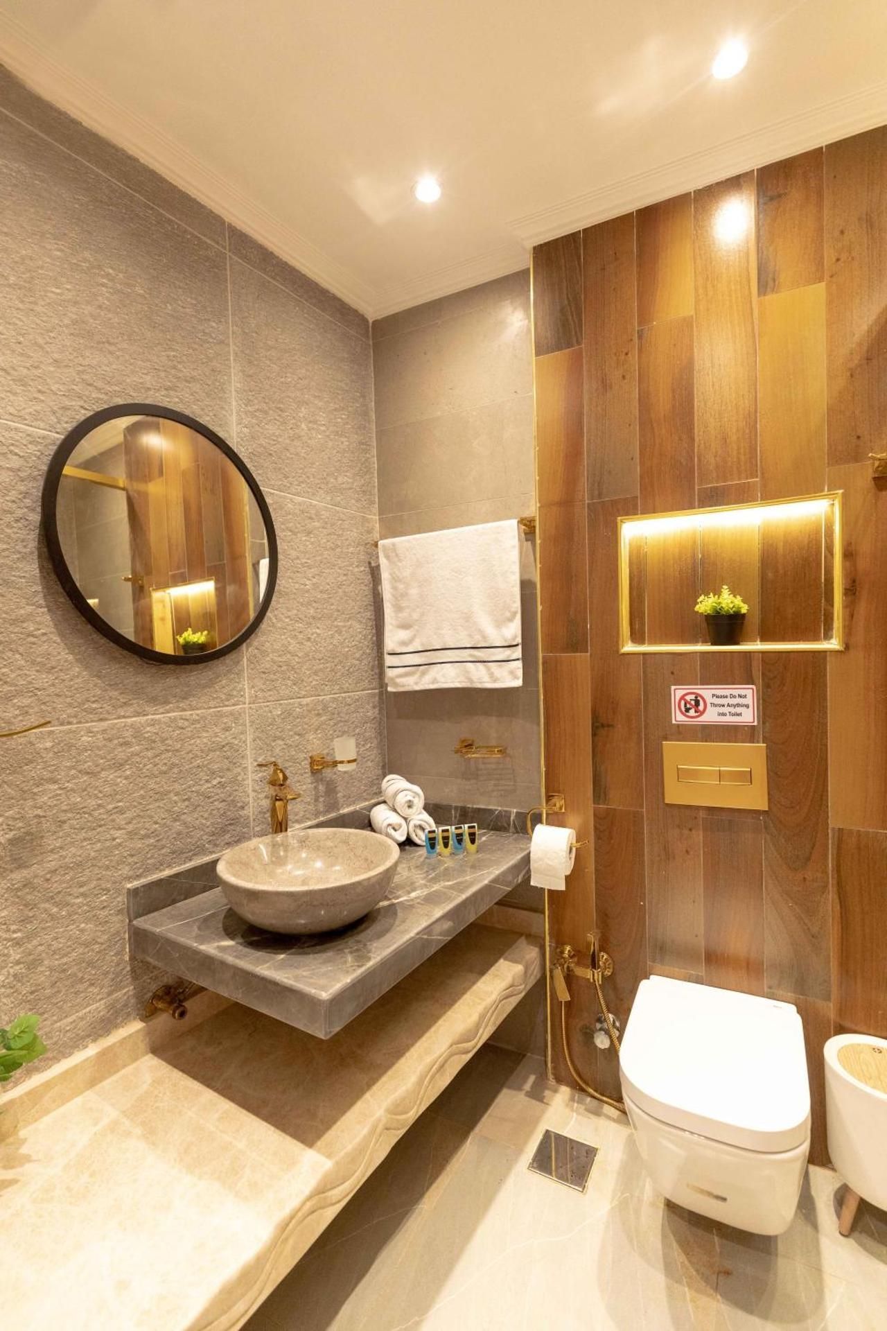 Deluxe Single Room with Balcony