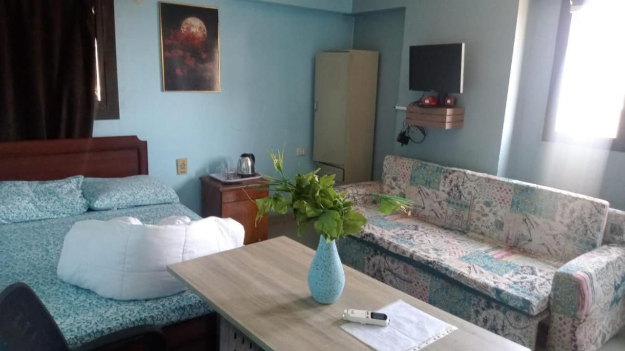 Single Room with Shared Bathroom