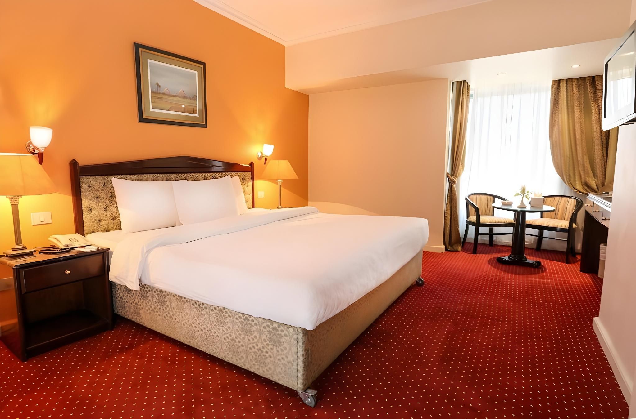 Superior Triple City View Room