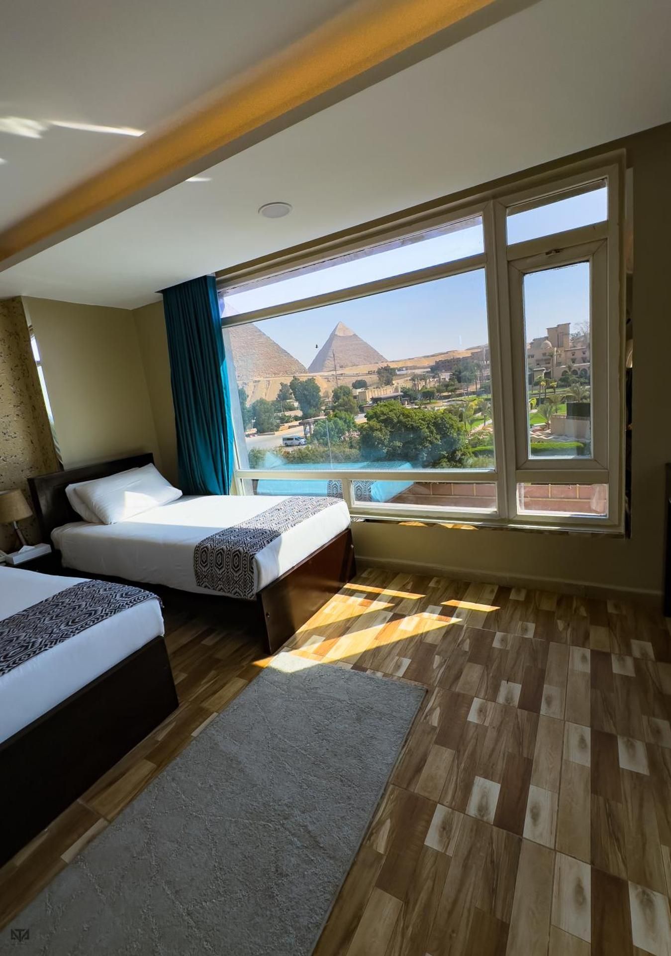 King Room with Mountain View