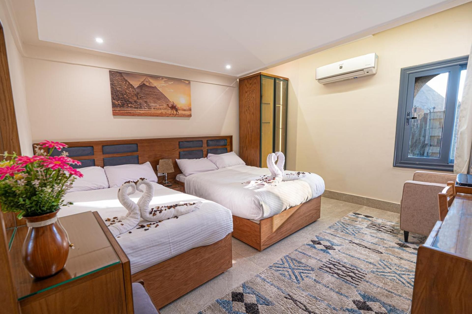Deluxe Double or Twin Room with Pyramid View