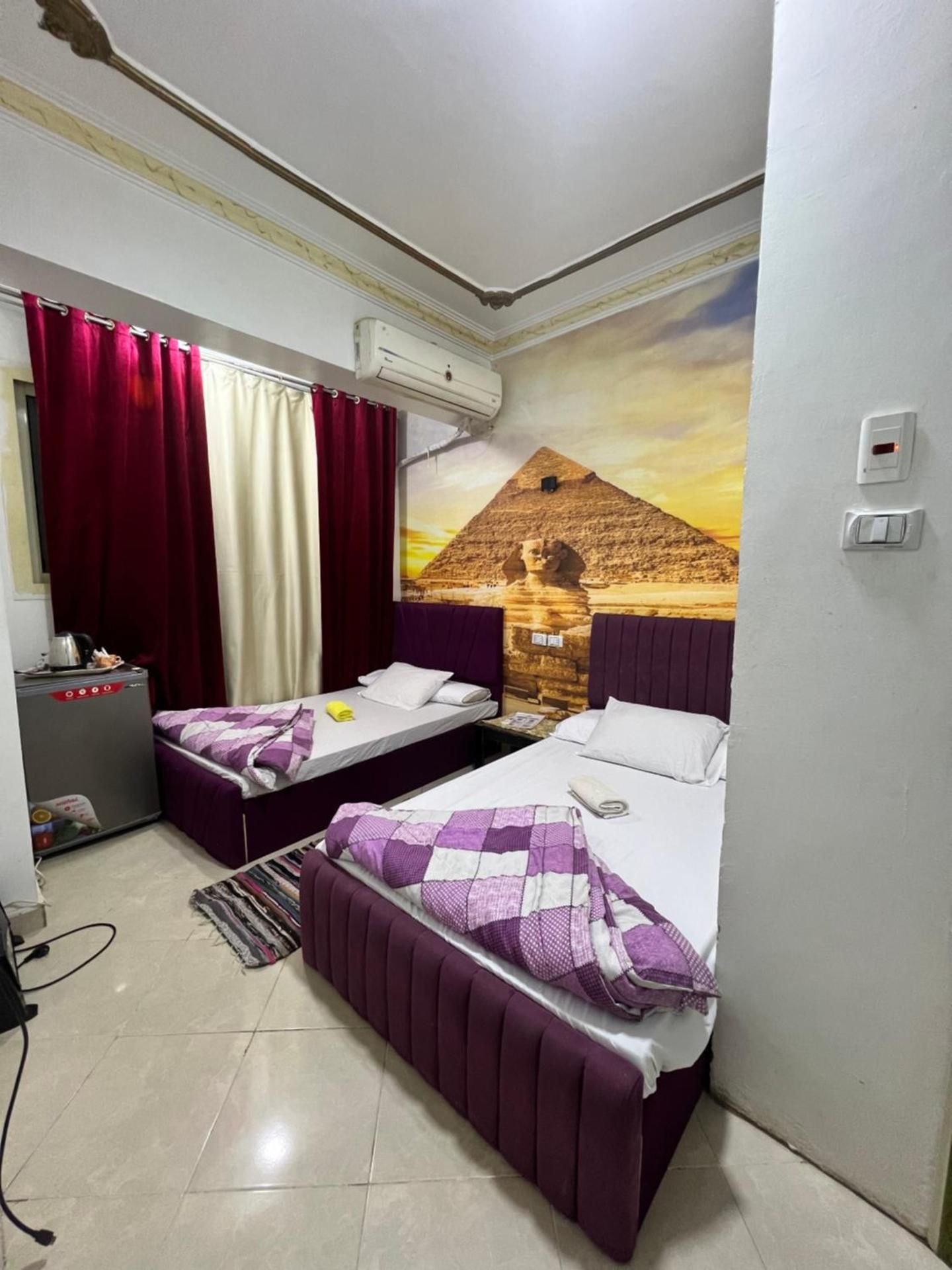 Deluxe Room (2 Adults + 1 Child)