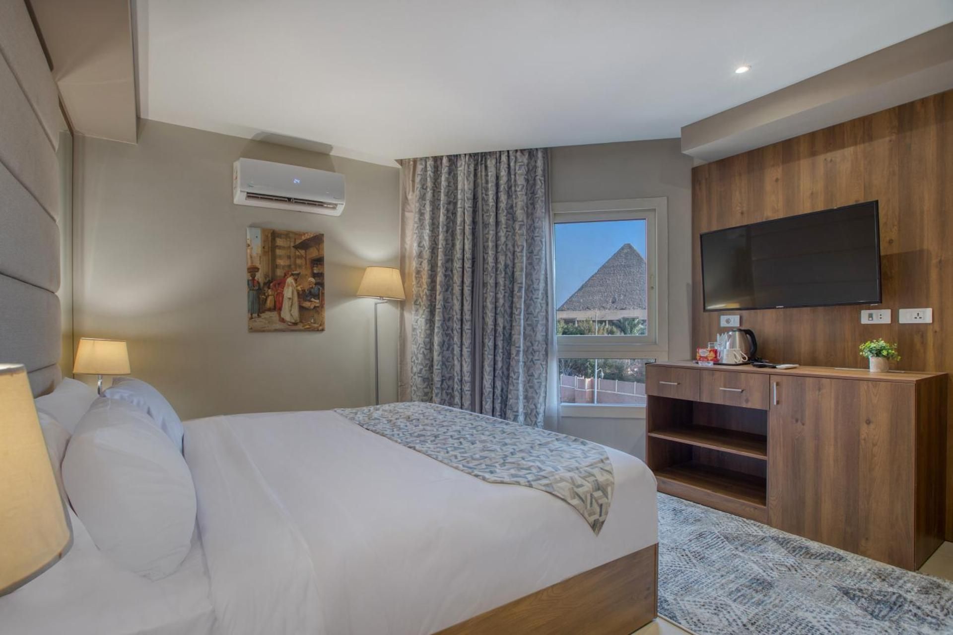 Double Room Pyramids View