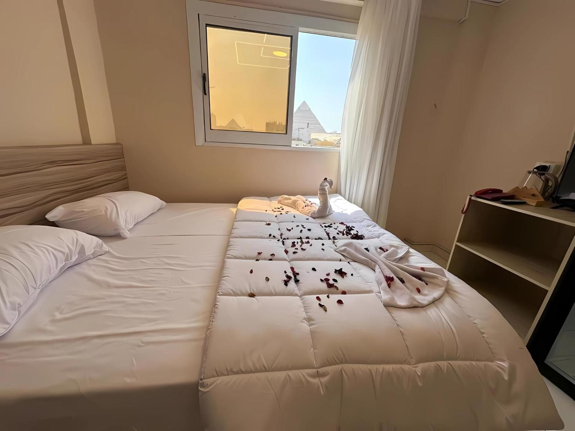 Deluxe Double or Twin Room with Mountain View