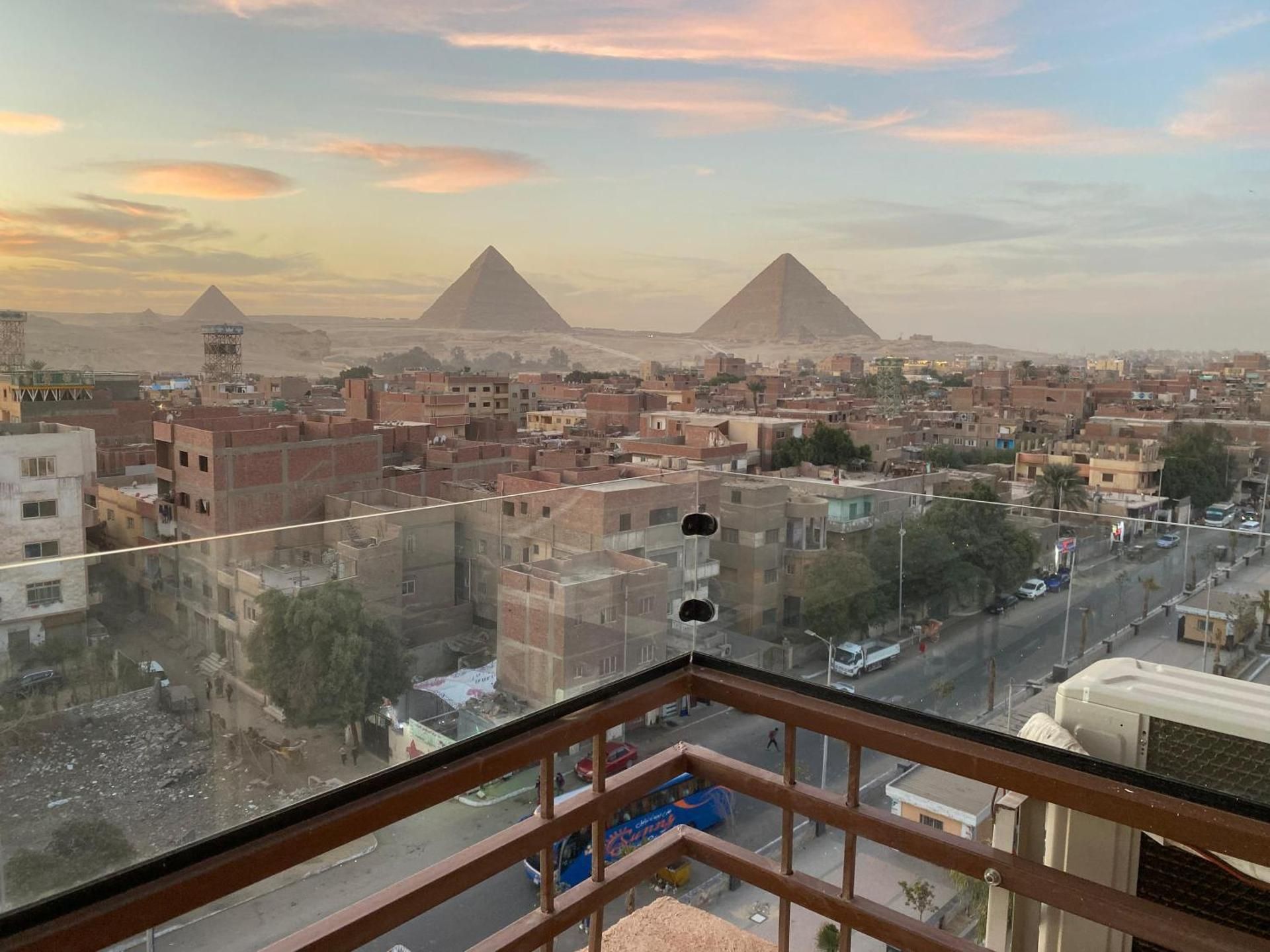 King room panoramic pyramids view & balcony
