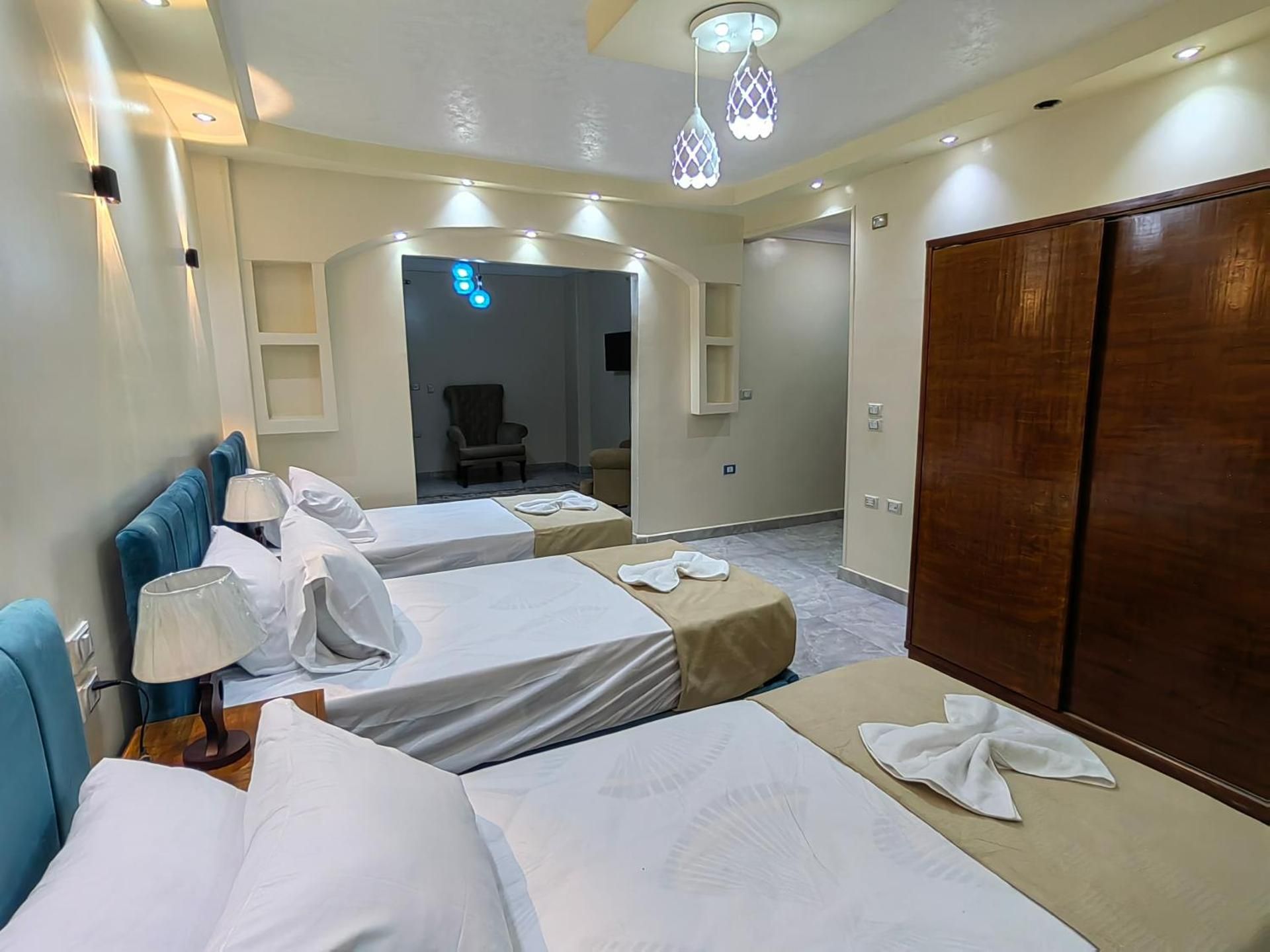 Comfort Triple Room