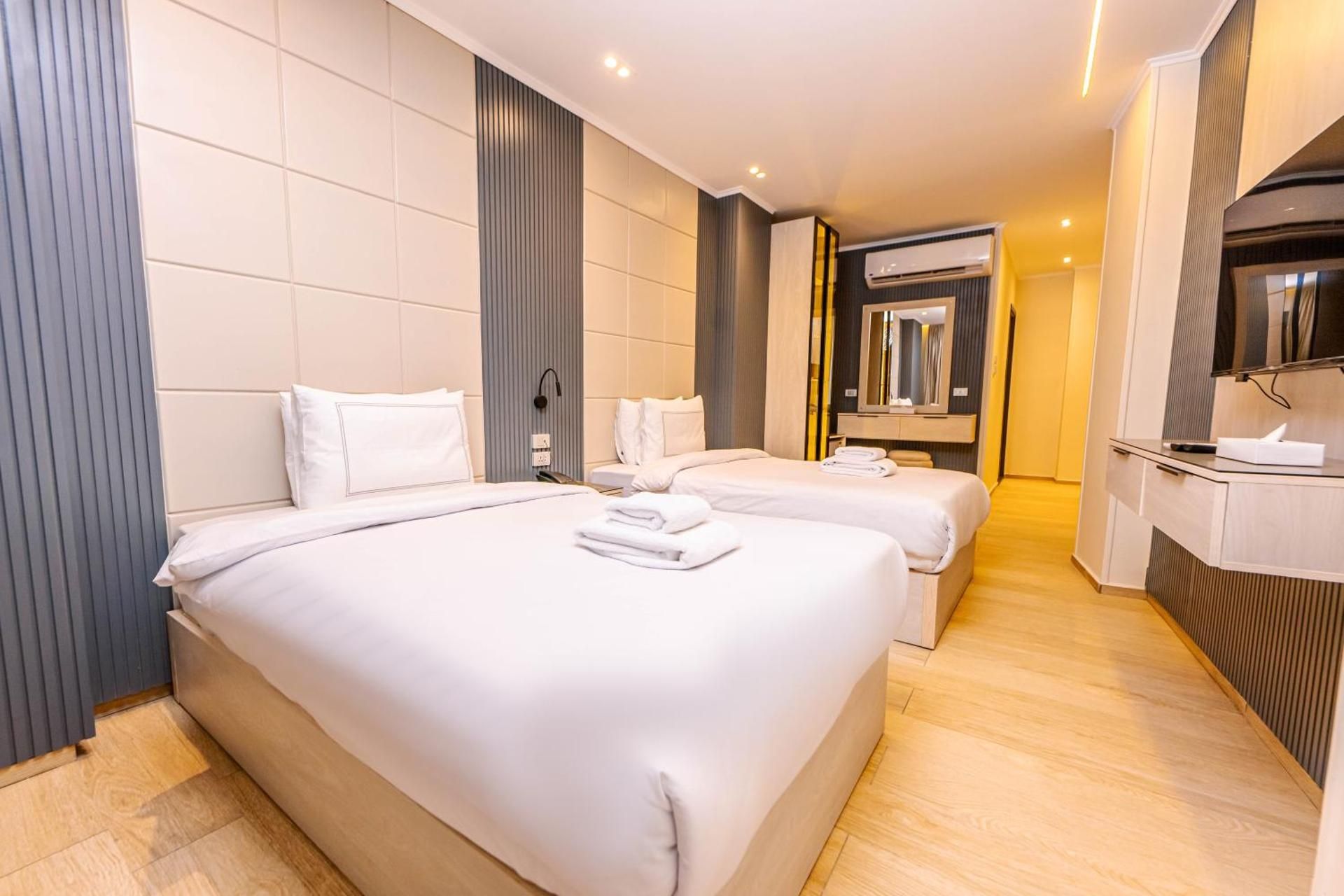 Deluxe Twin Room