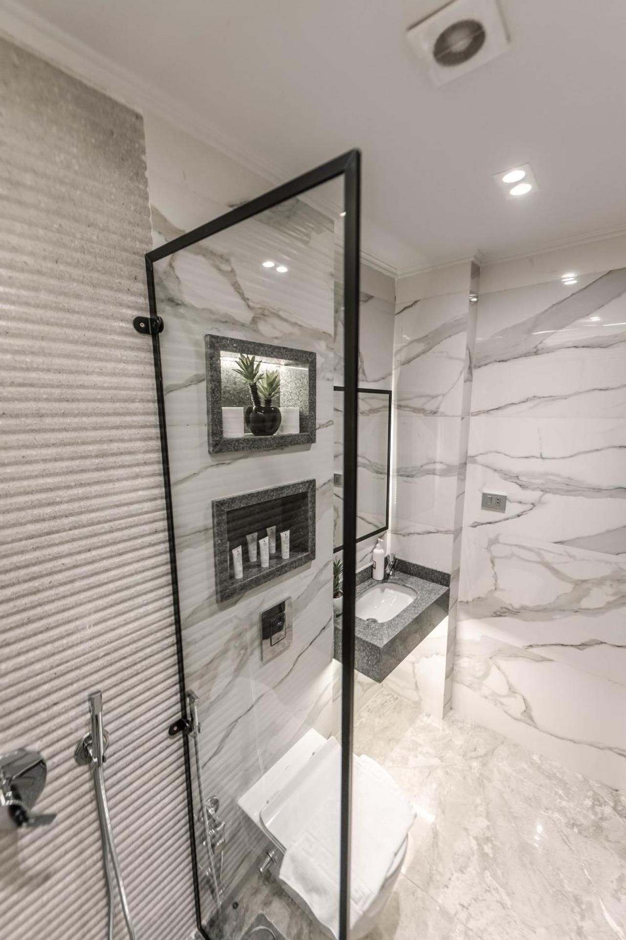 Deluxe Junior Suite