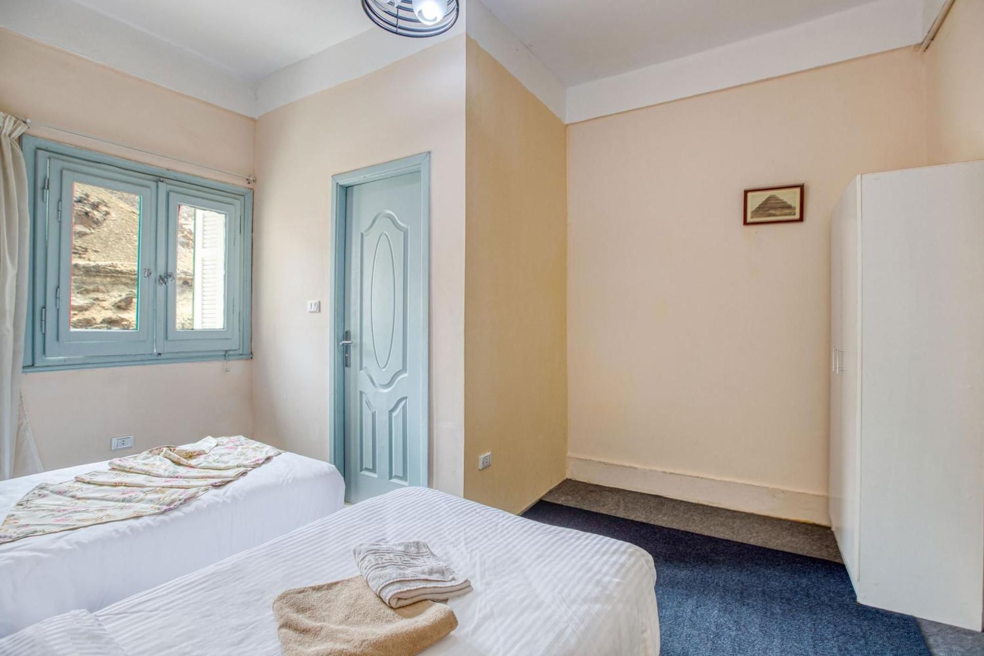 Deluxe Double or Twin Room with pyramids View